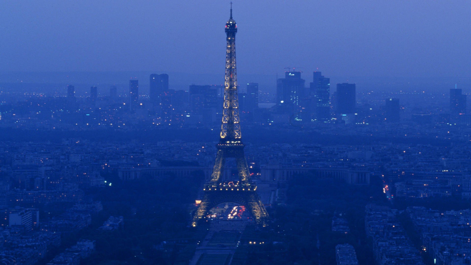 Handy-Wallpaper Frankreich, Monument, Monumente, Gebäude, Menschengemacht, Eiffelturm, Paris, Nacht, Großstadt kostenlos herunterladen.