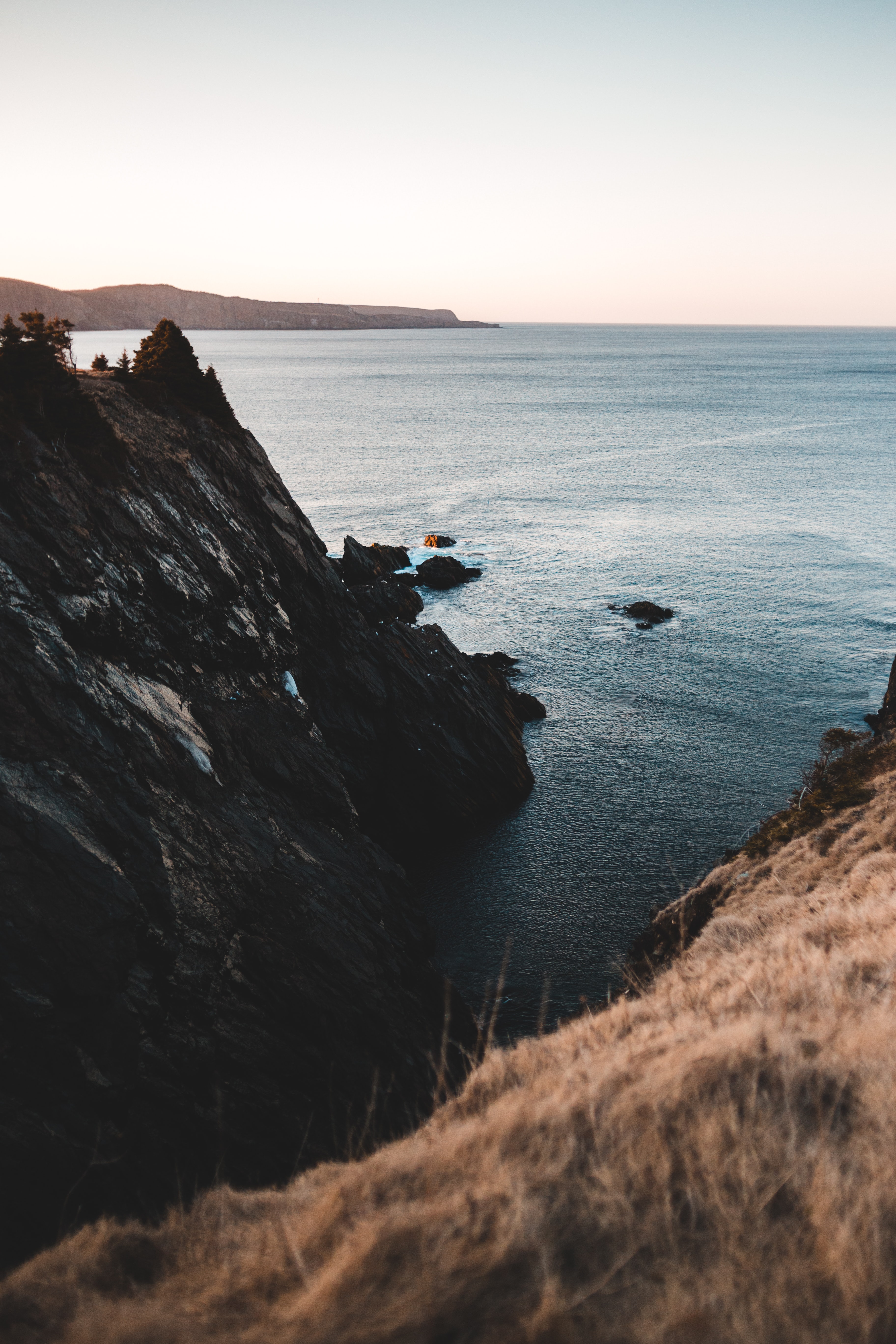 119701 descargar imagen naturaleza, agua, mar, las rocas, rocas, horizonte, acantilado: fondos de pantalla y protectores de pantalla gratis