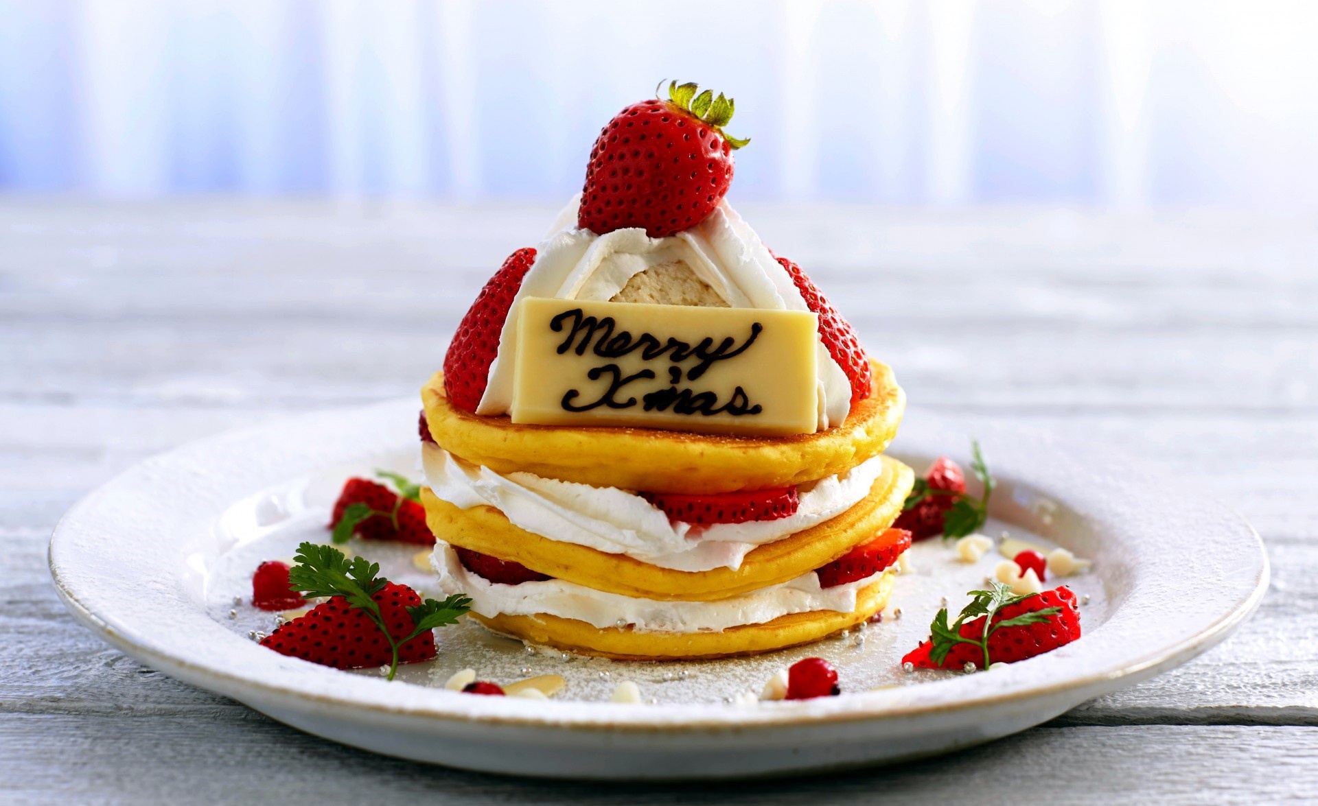 Download mobile wallpaper Food, Strawberry, Dessert, Cream, Sweets, Merry Christmas for free.