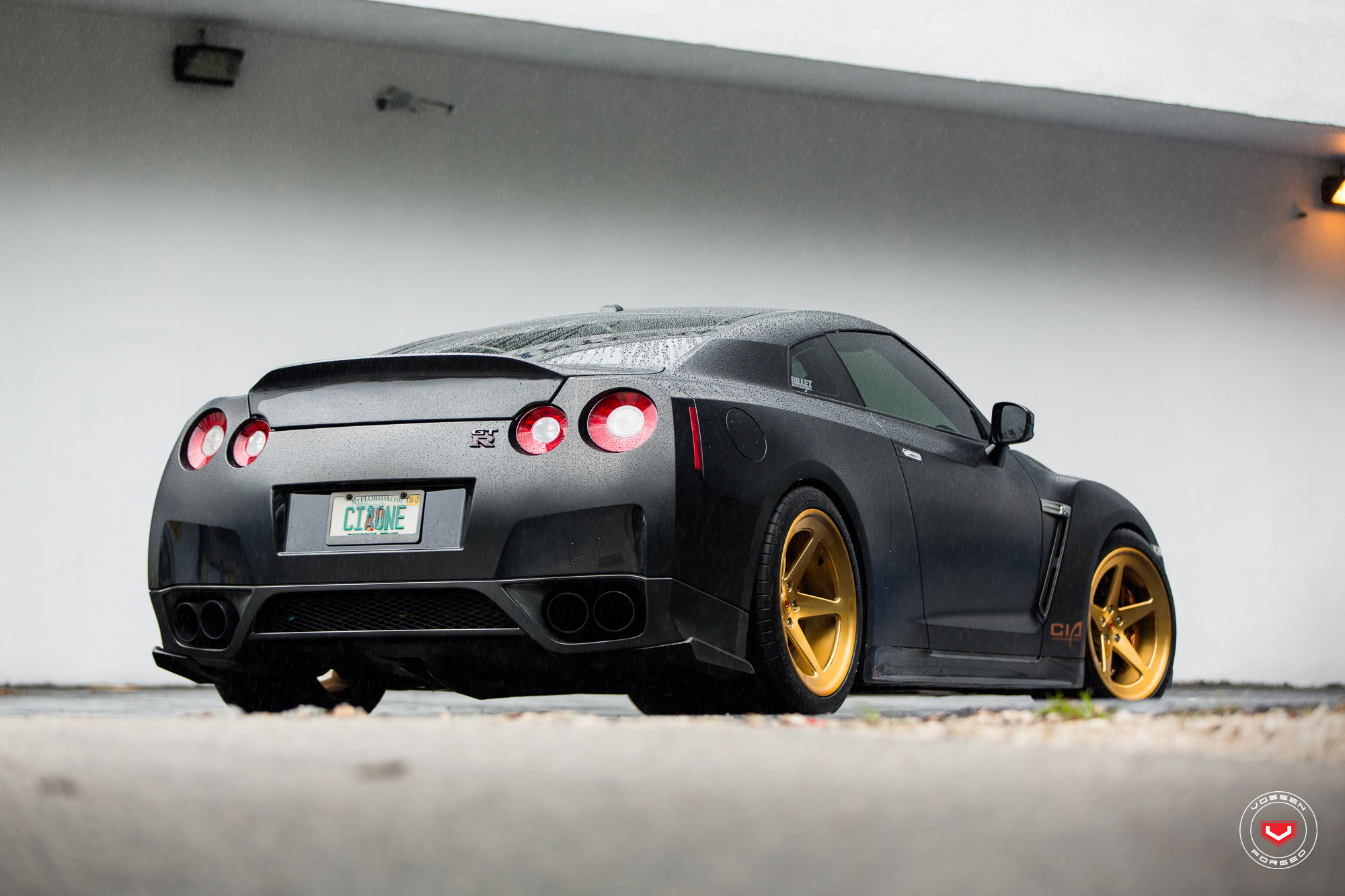 Nissan GT-R Stylish Wallpaper for Car Enthusiasts