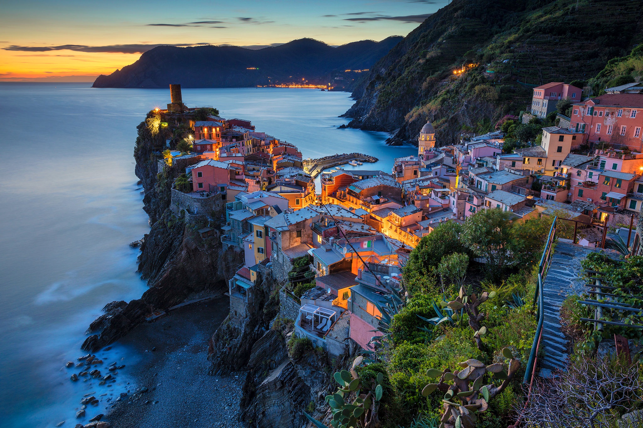 night, man made, vernazza, cinque terre, house, italy, village, towns