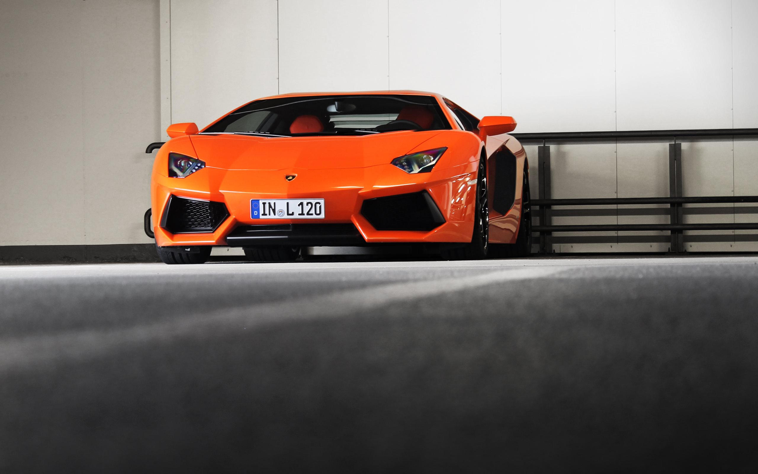 Descarga gratuita de fondo de pantalla para móvil de Lamborghini Aventador, Lamborghini, Vehículos.