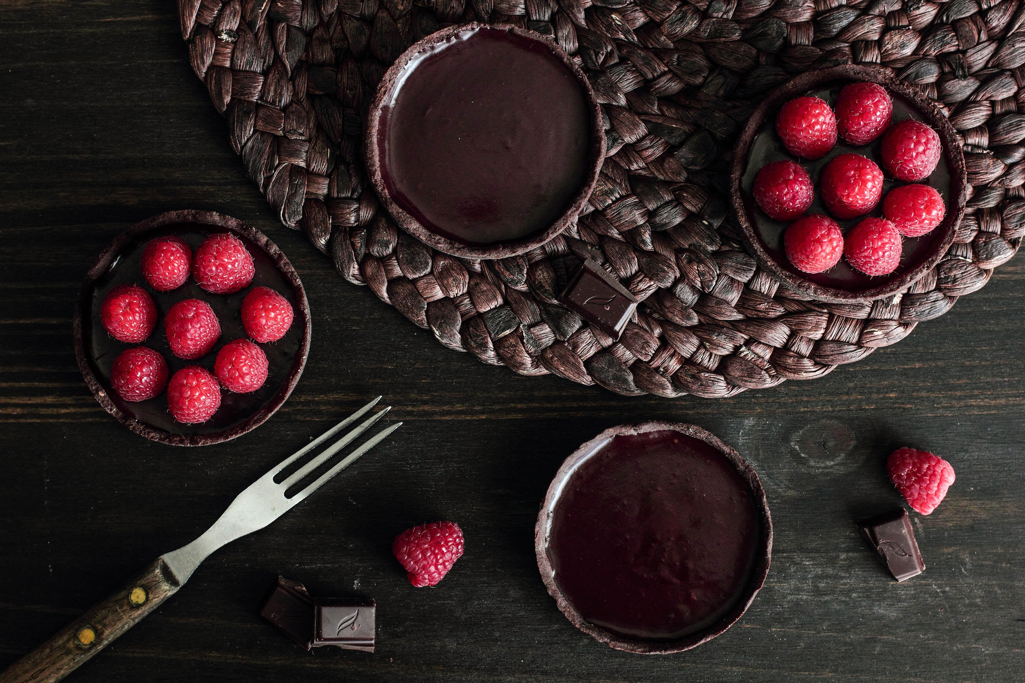 Download mobile wallpaper Food, Dessert, Chocolate, Raspberry, Berry for free.