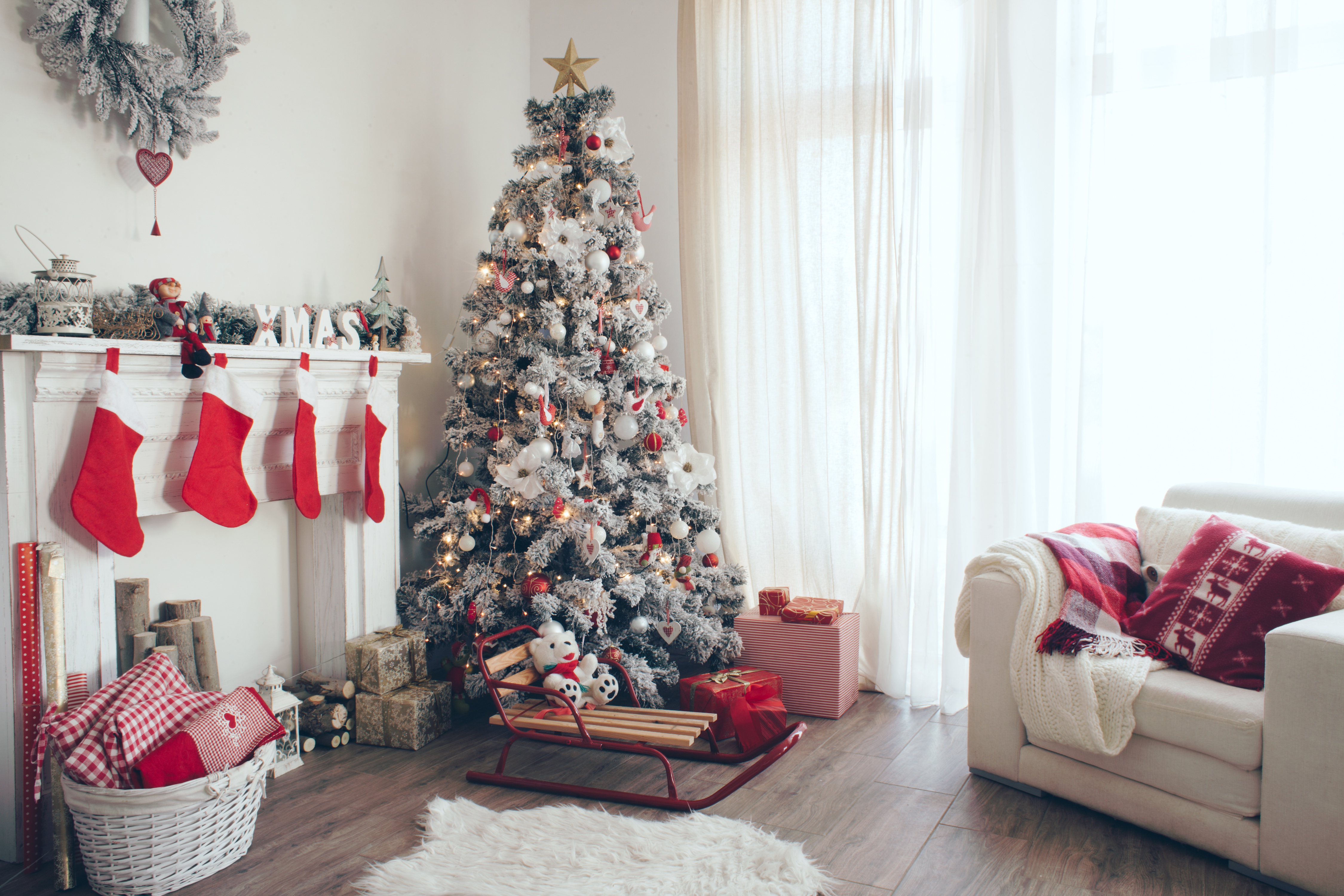 Baixar papel de parede para celular de Enfeites De Natal, Natal, Árvore De Natal, Feriados gratuito.