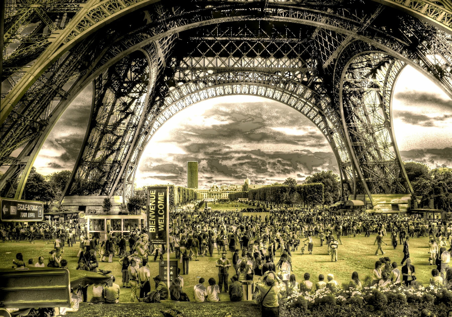 Descarga gratuita de fondo de pantalla para móvil de Torre Eiffel, Monumentos, Hecho Por El Hombre.