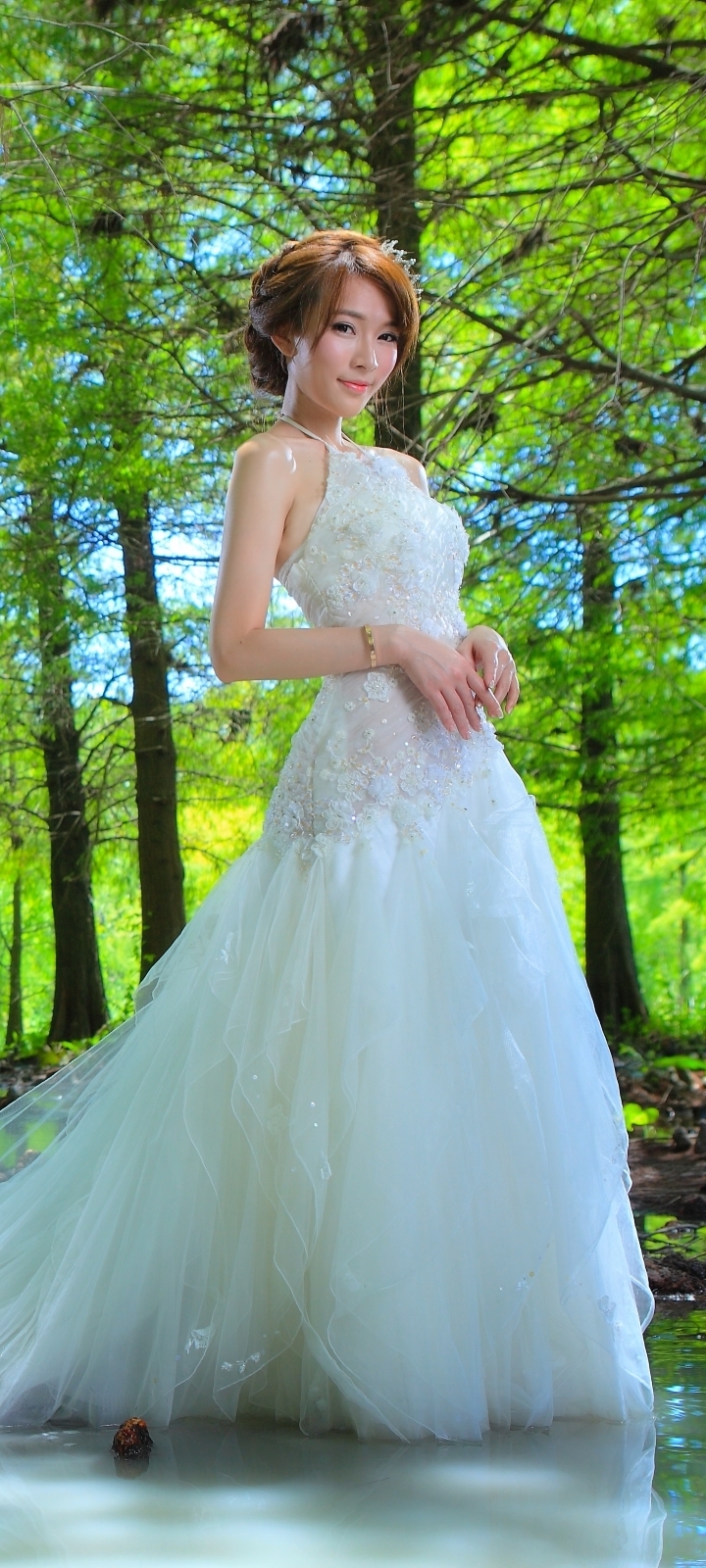 Handy-Wallpaper Braut, Modell, Frauen, Asiatisch, Hochzeitskleid, Asiatinnen, Weißes Kleid kostenlos herunterladen.