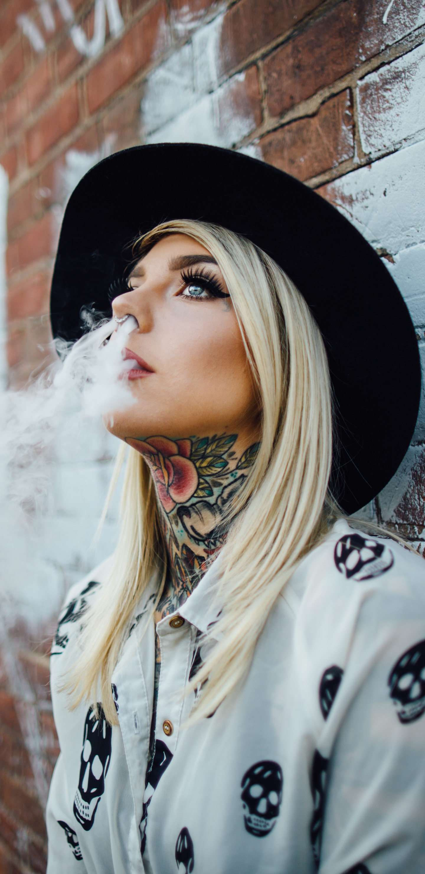 Download mobile wallpaper Smoke, Tattoo, Blonde, Hat, Model, Women for free.