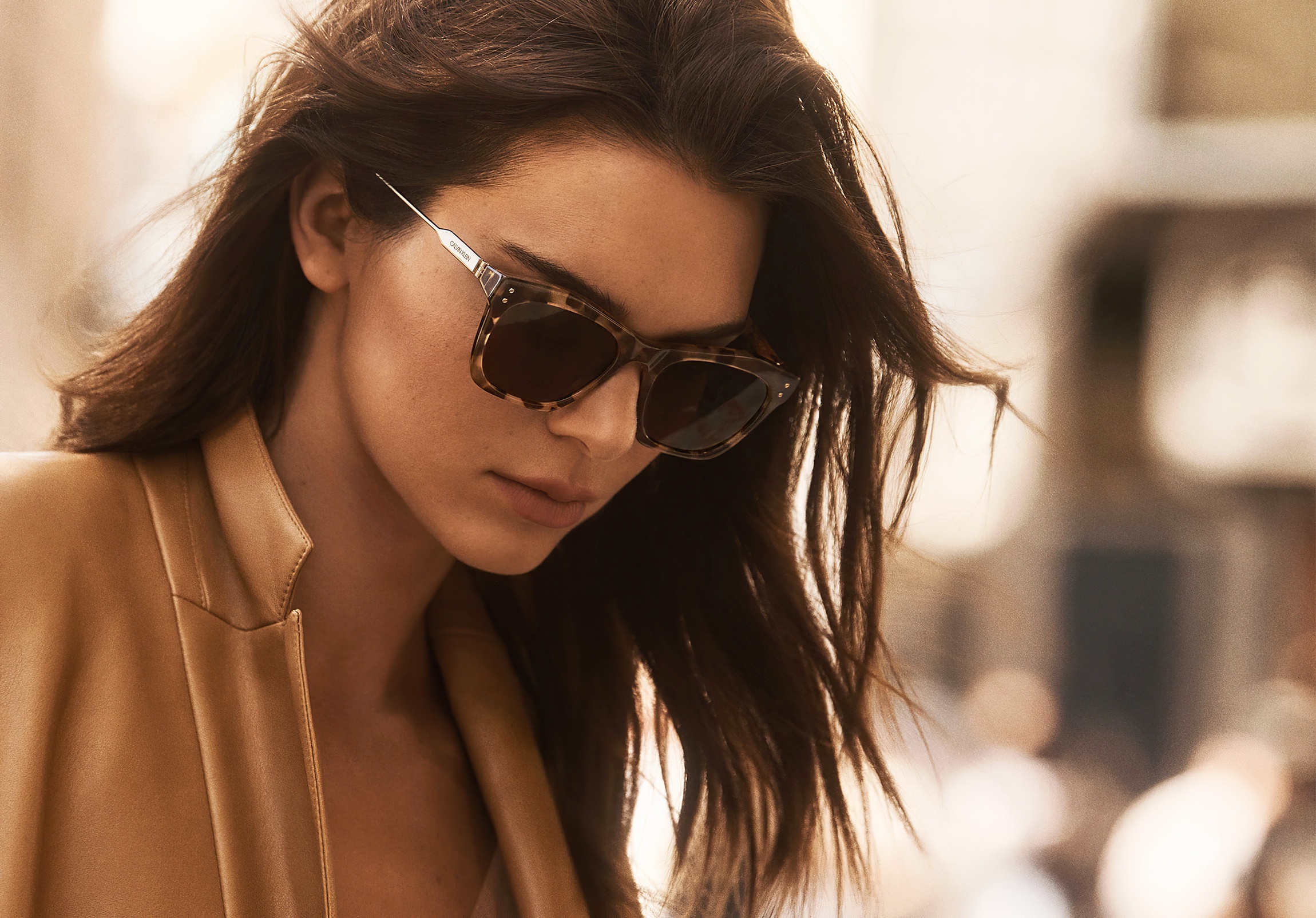 Free download wallpaper Brunette, Sunglasses, Model, American, Celebrity, Depth Of Field, Kendall Jenner on your PC desktop