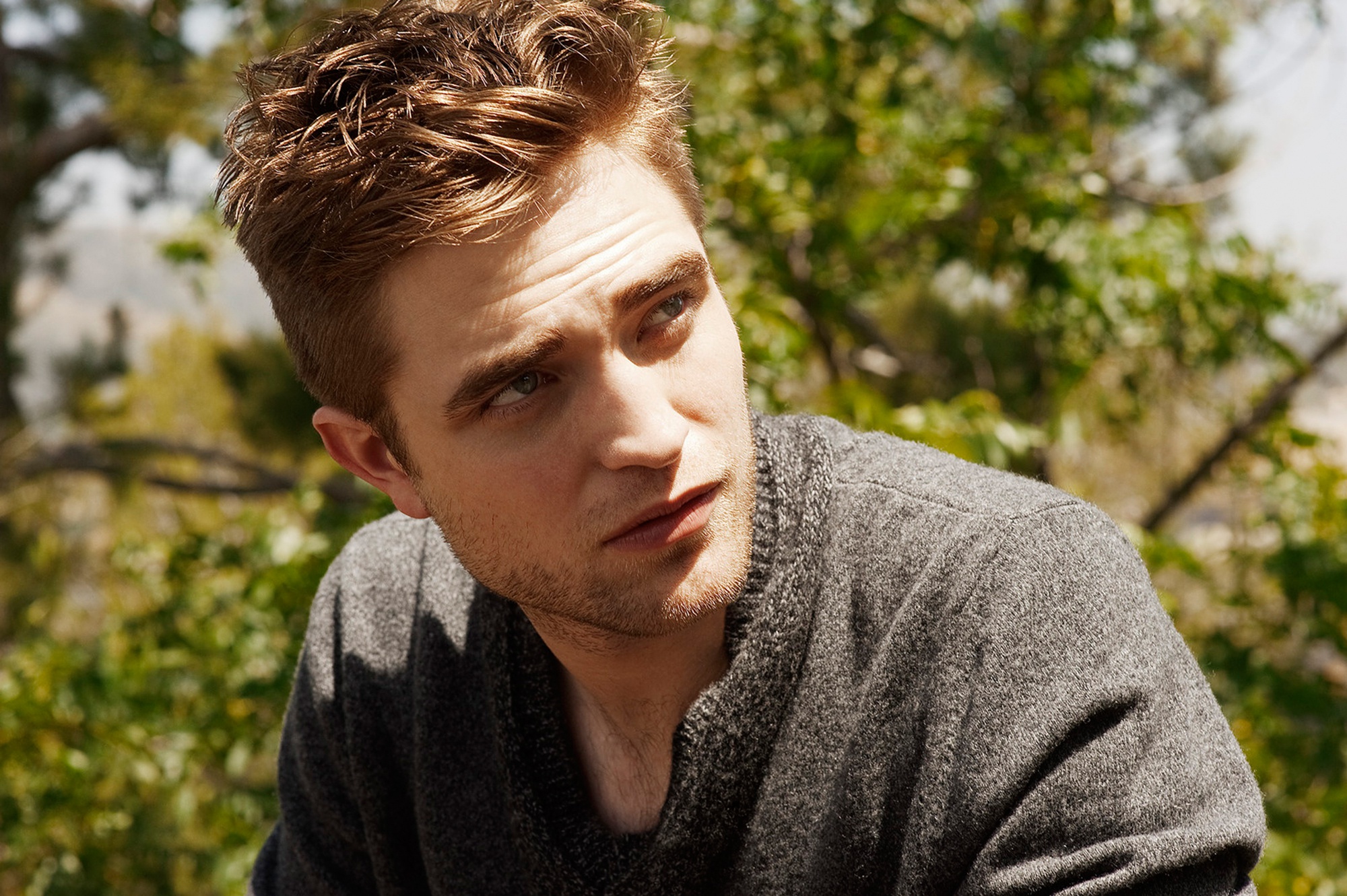 Download mobile wallpaper Robert Pattinson, English, Face, Celebrity, Actor for free.
