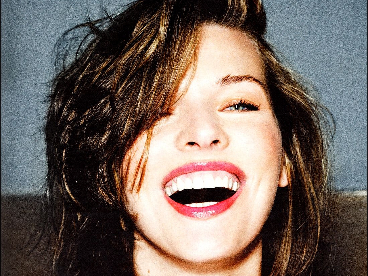 Descarga gratuita de fondo de pantalla para móvil de Milla Jovovich, Celebridades.