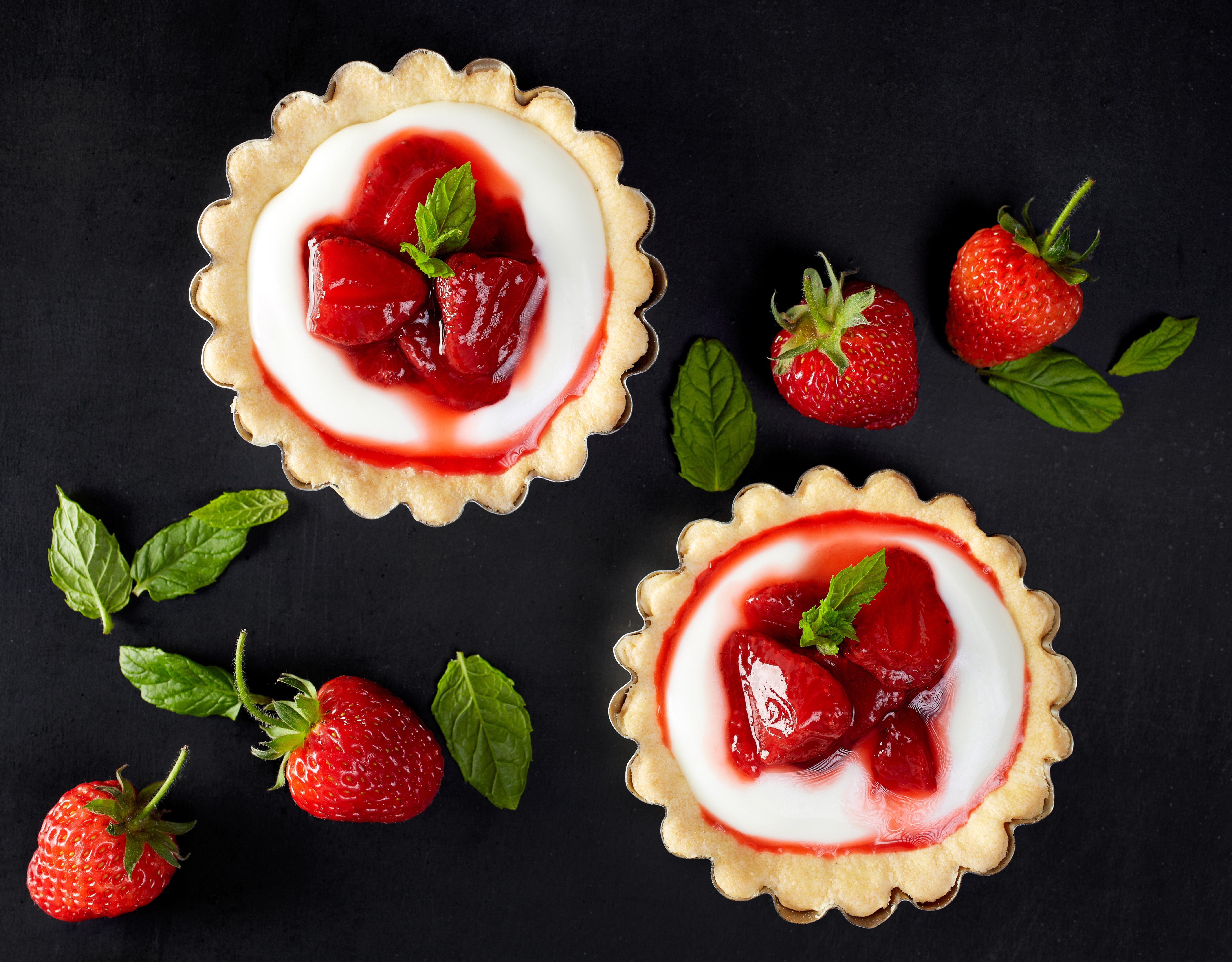 Free download wallpaper Food, Strawberry, Dessert, Berry, Fruit, Tart, Pastry on your PC desktop