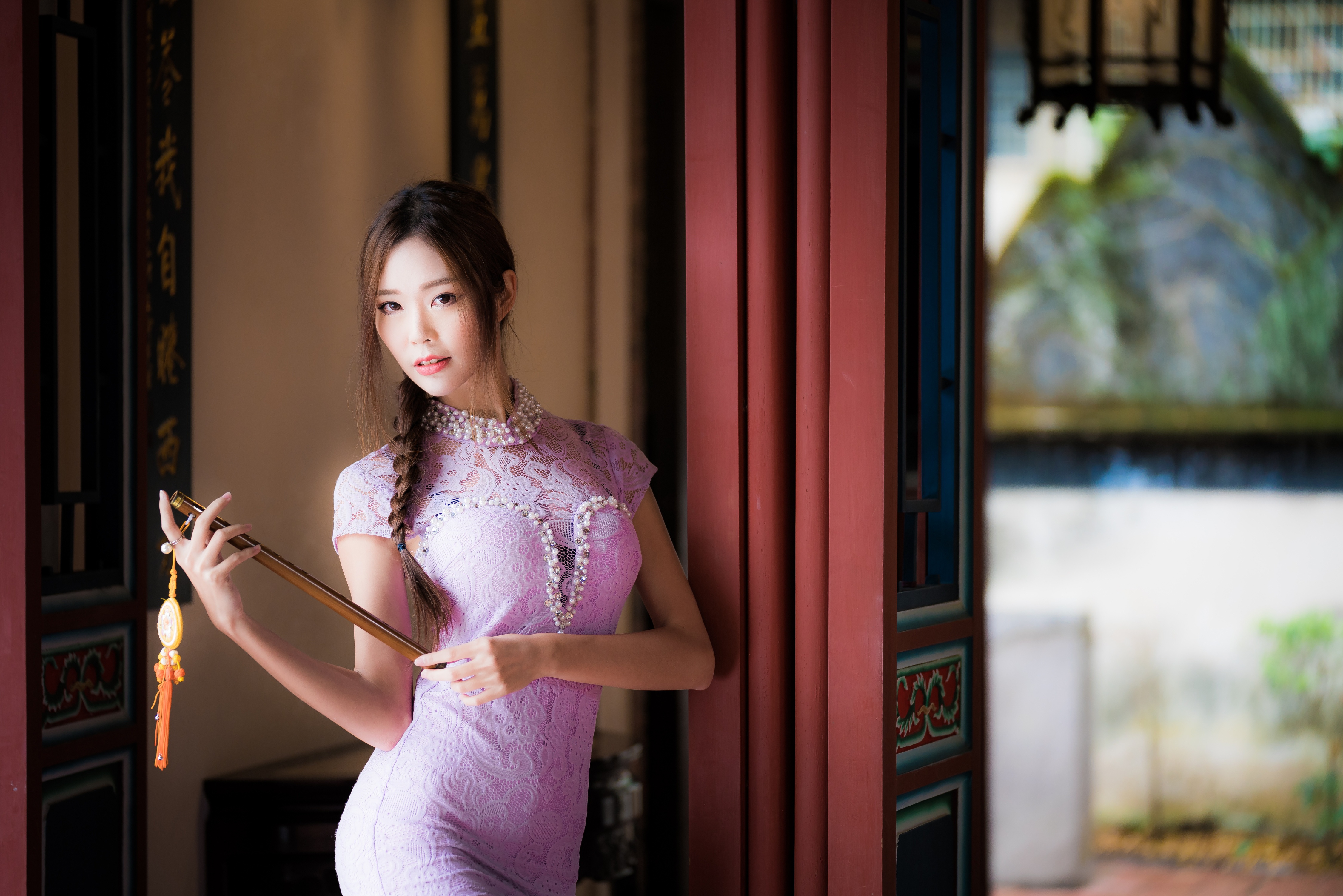 無料モバイル壁紙ブルネット, モデル, 女性, 三つ編み, アジア人, 被写界深度, ピンクのドレスをダウンロードします。