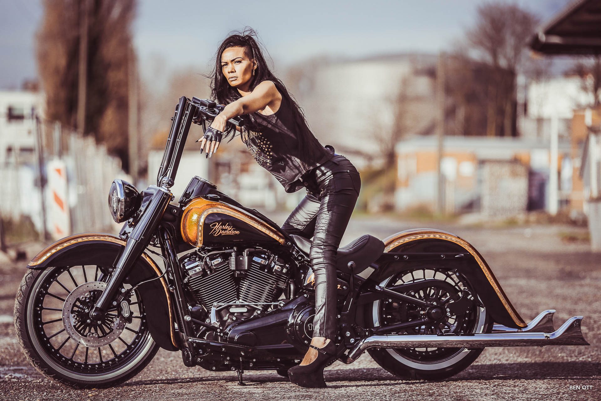 Baixar papel de parede para celular de Harley Davidson, Mulheres, Garotas & Motos, Motocicleta Personalizada, Alfândega De Thunderbike gratuito.