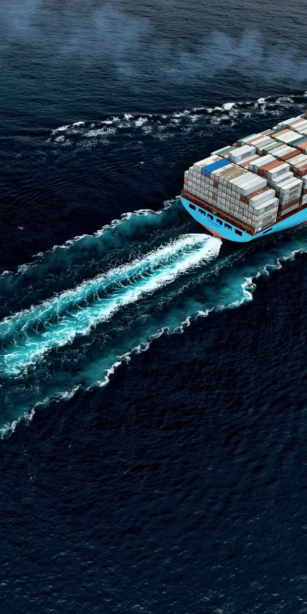 Desktop wallpaper: Container Ship, Vehicles 4K free download for PC. 708733