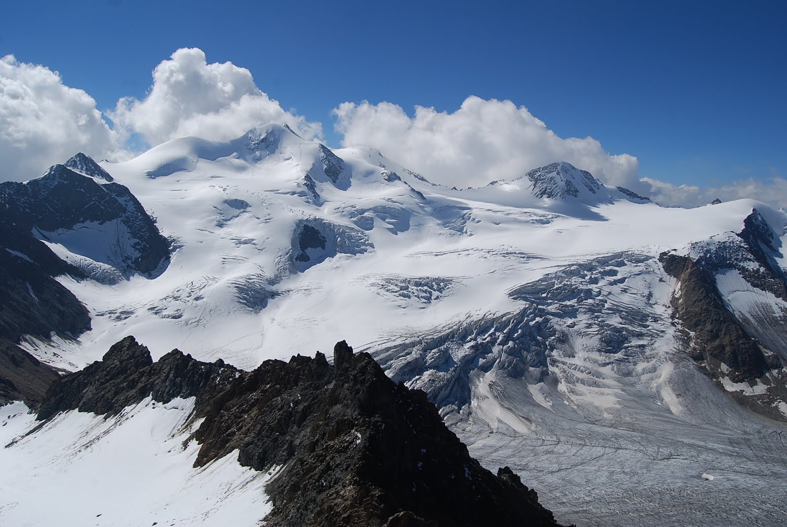 Descarga gratuita de fondo de pantalla para móvil de Montañas, Montaña, Tierra/naturaleza.