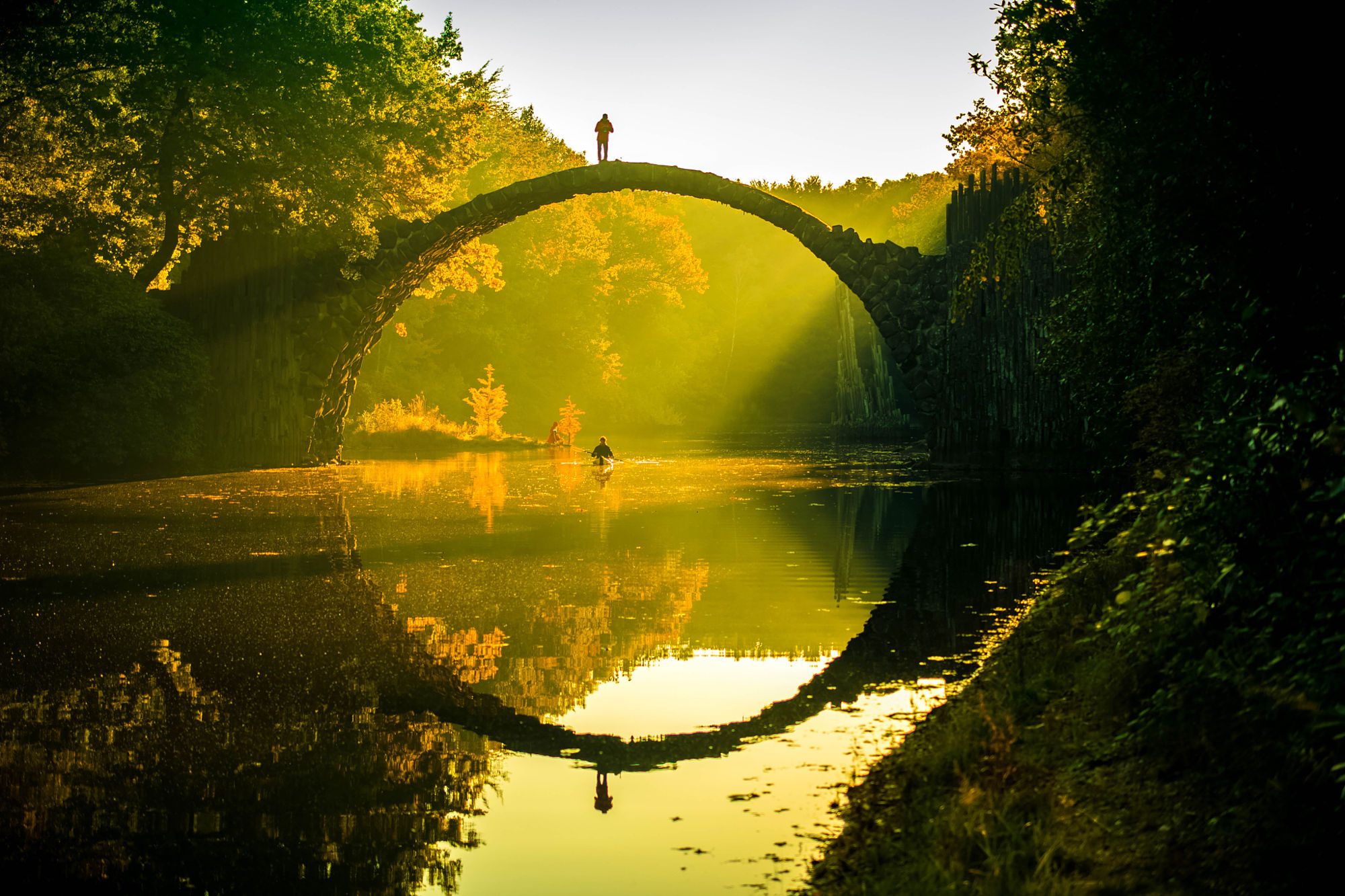 744522 скачать картинку сделано человеком, чертов мост, мост, германия, отражение, река - обои и заставки бесплатно