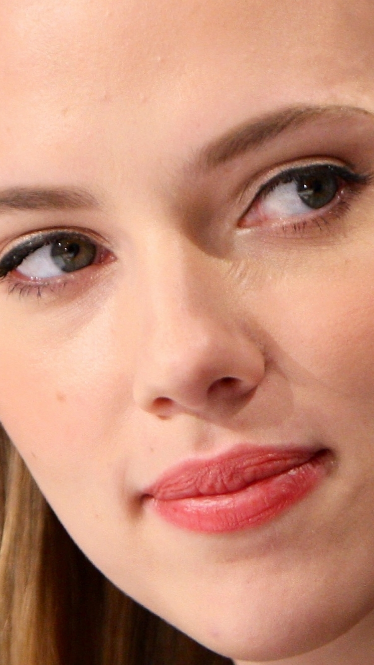 Handy-Wallpaper Scarlett Johansson, Berühmtheiten kostenlos herunterladen.