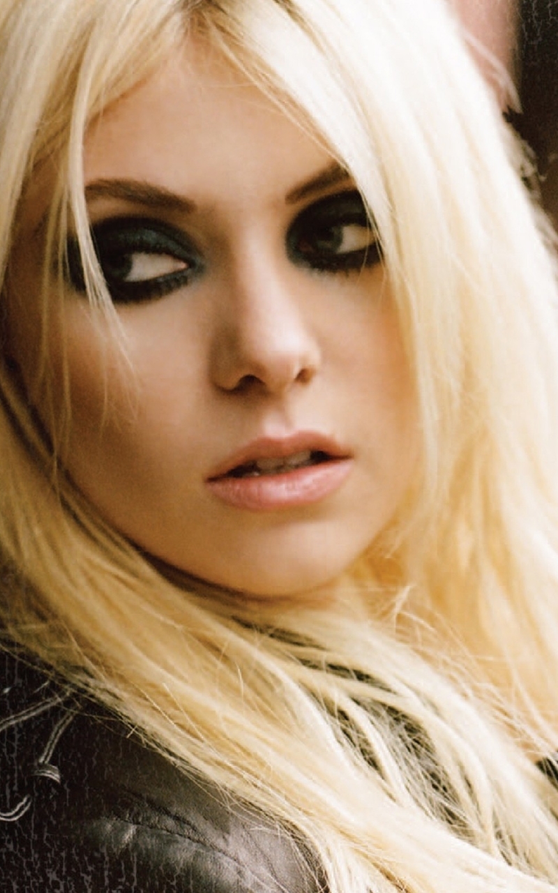 Download mobile wallpaper Music, Taylor Momsen for free.