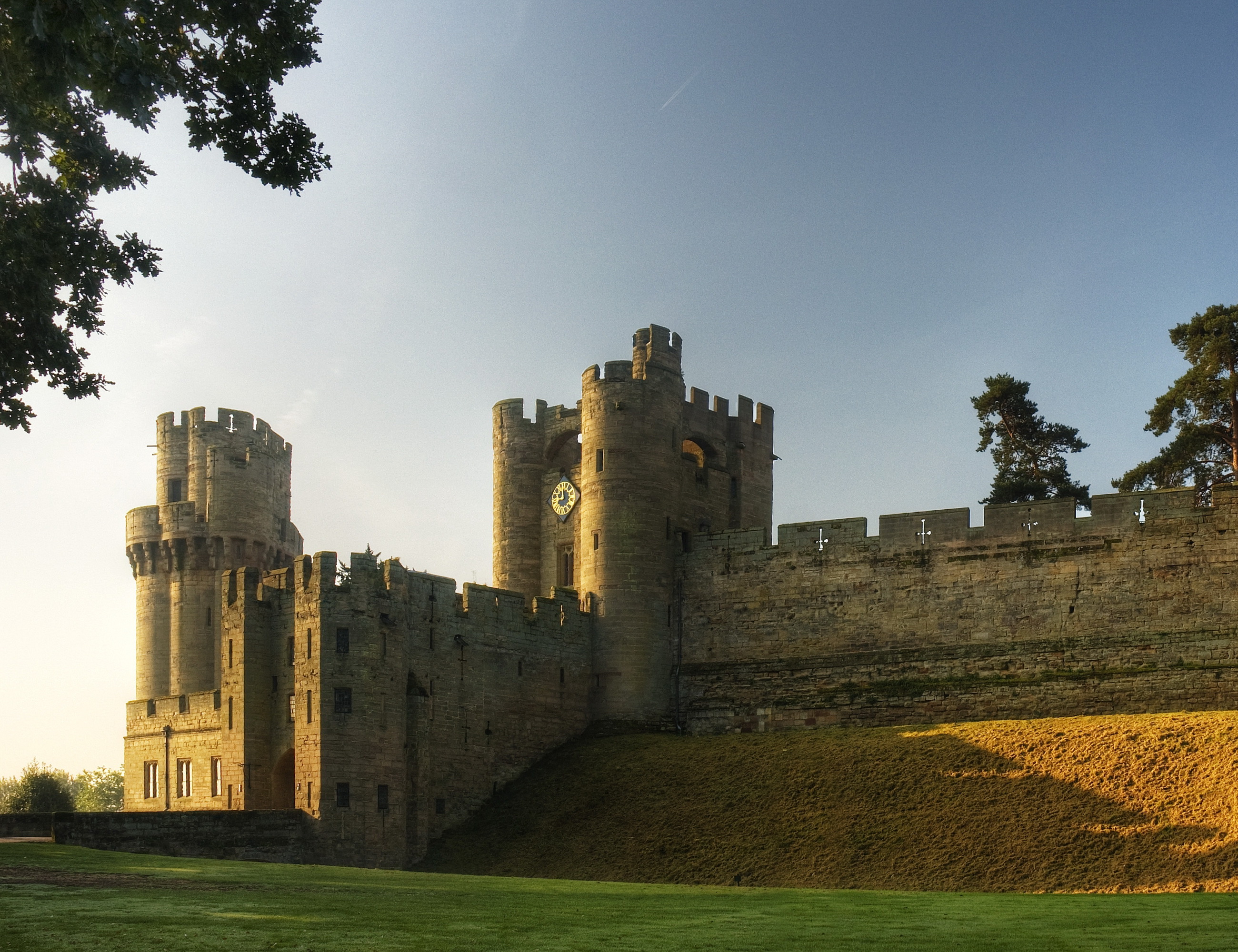 Download mobile wallpaper Warwick Castle, Man Made, Castles for free.