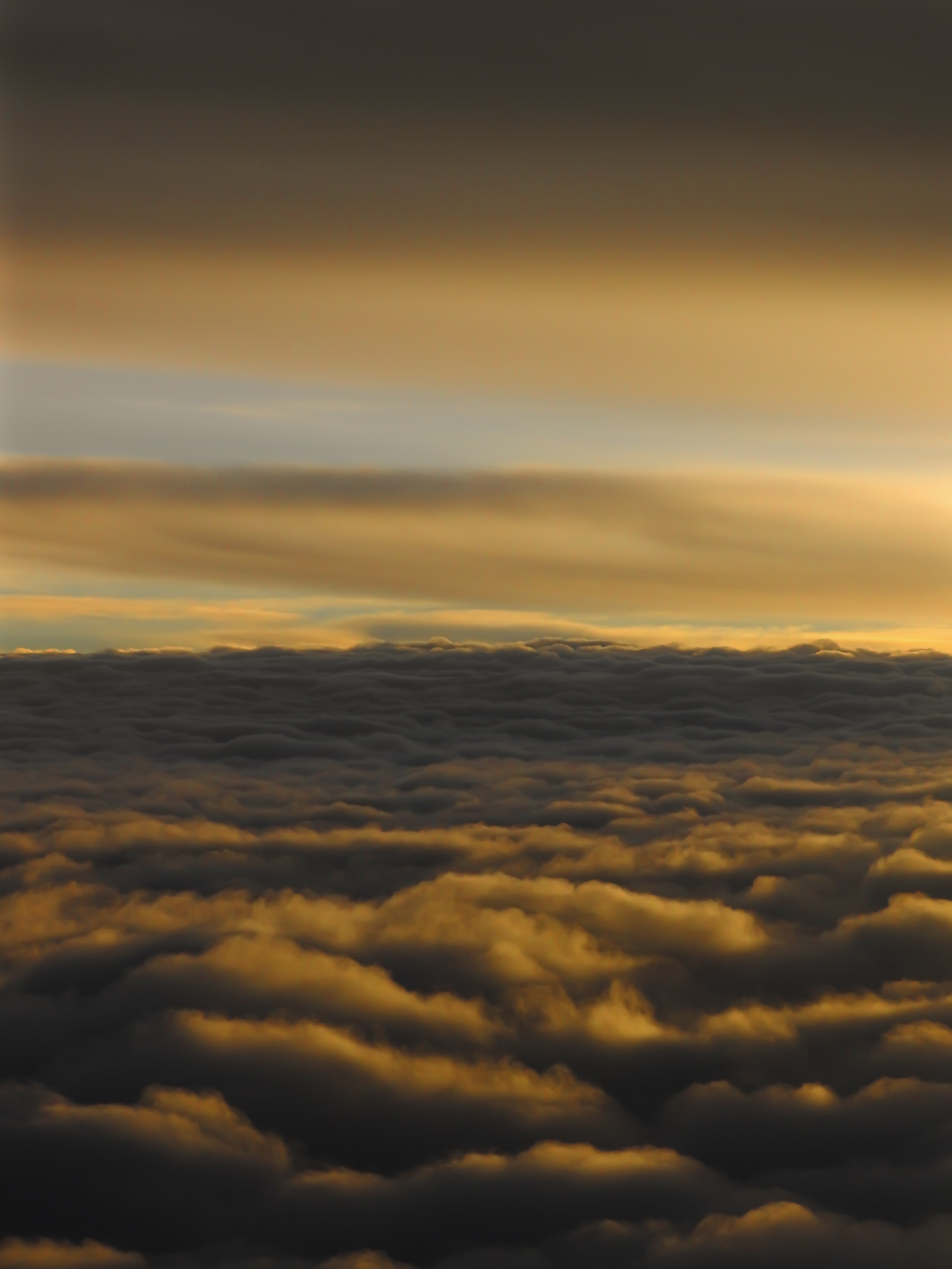 103870 скачать обои пористый, природа, небо, облака, горизонт - заставки и картинки бесплатно