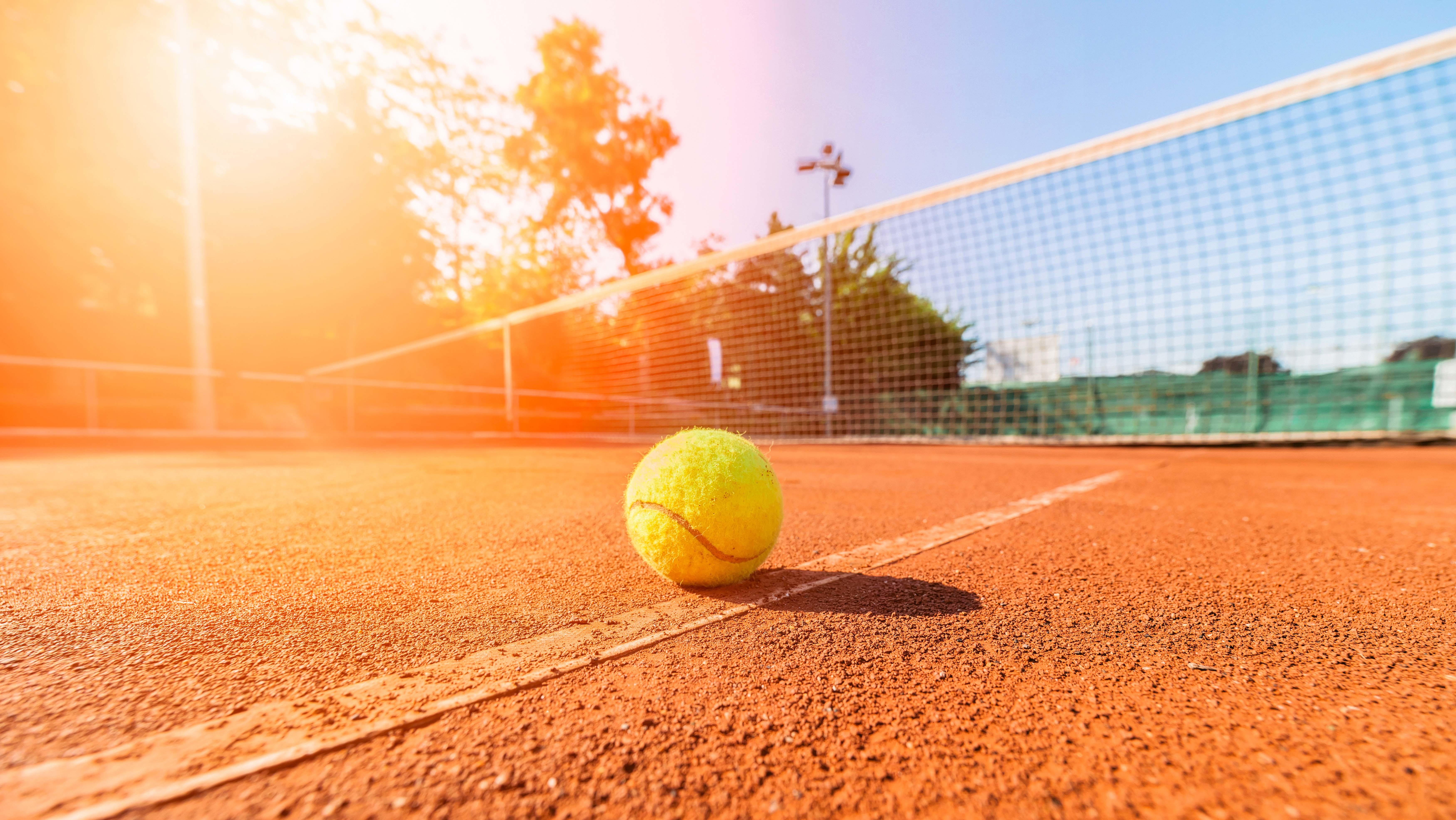 Download mobile wallpaper Sports, Tennis, Ball, Sunny for free.