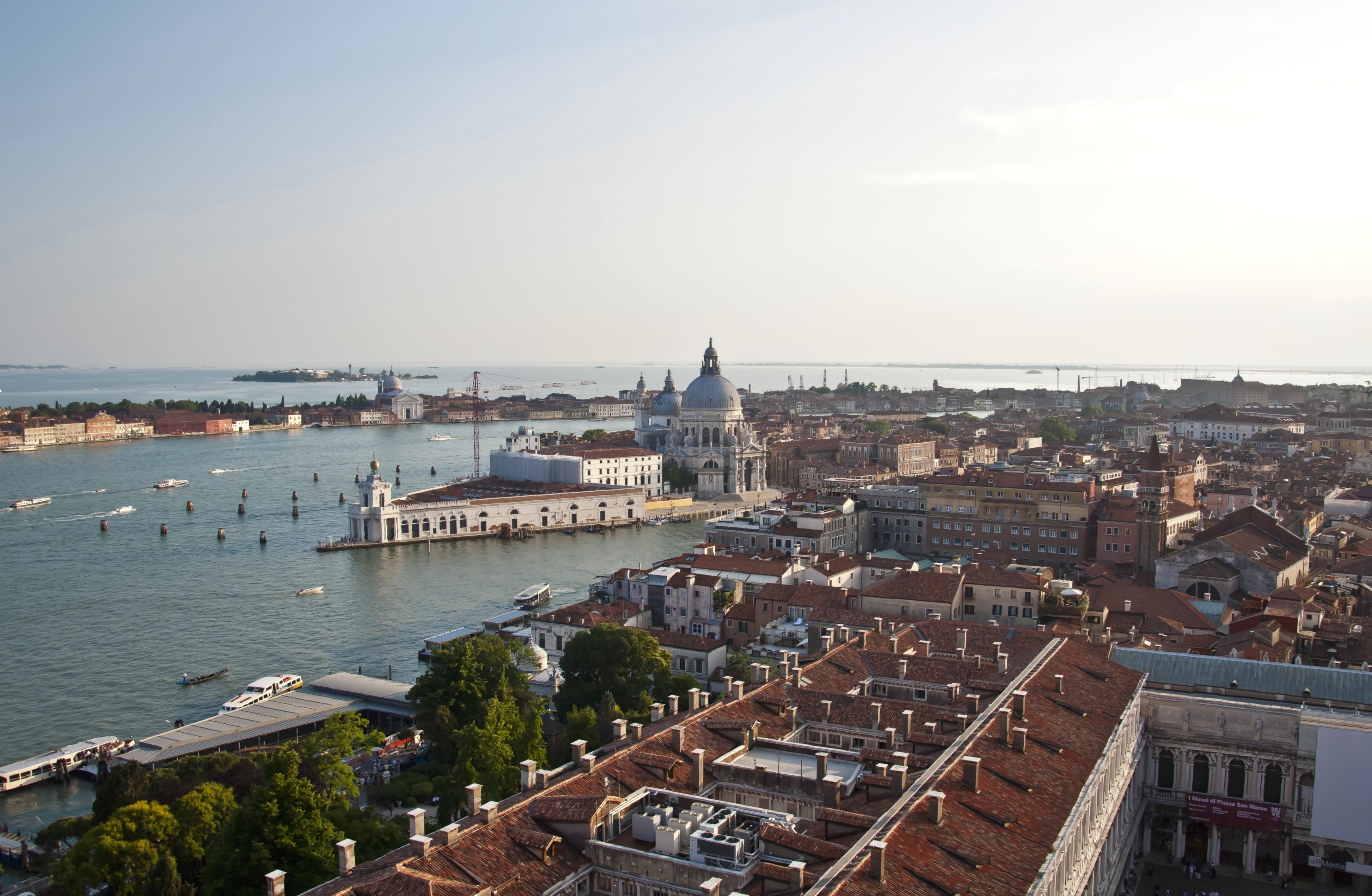 Скачати мобільні шпалери Венеція, Італія, Міста, Створено Людиною безкоштовно.