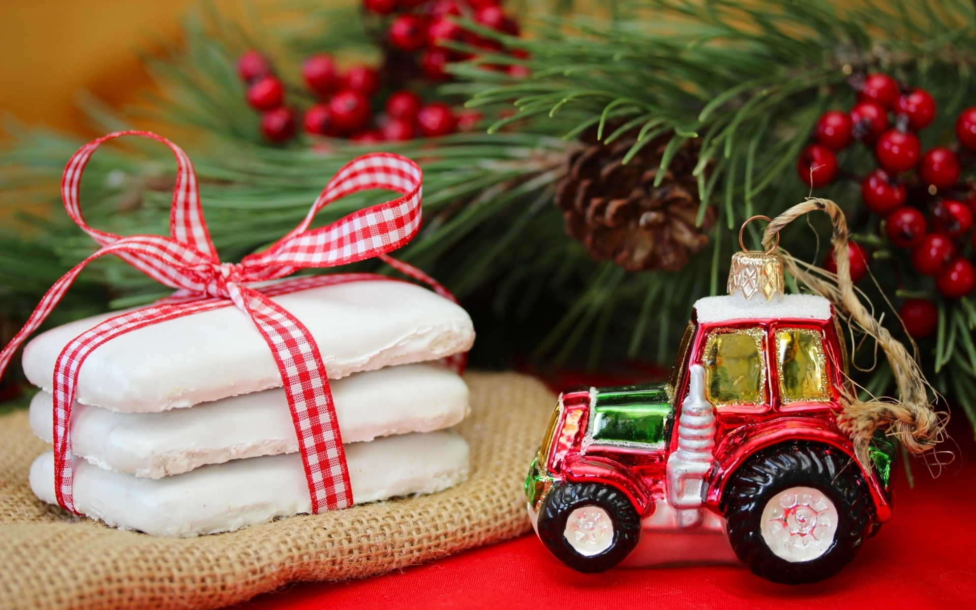Download mobile wallpaper Food, Chocolate, Christmas, Decoration, Tractor, Cookie for free.