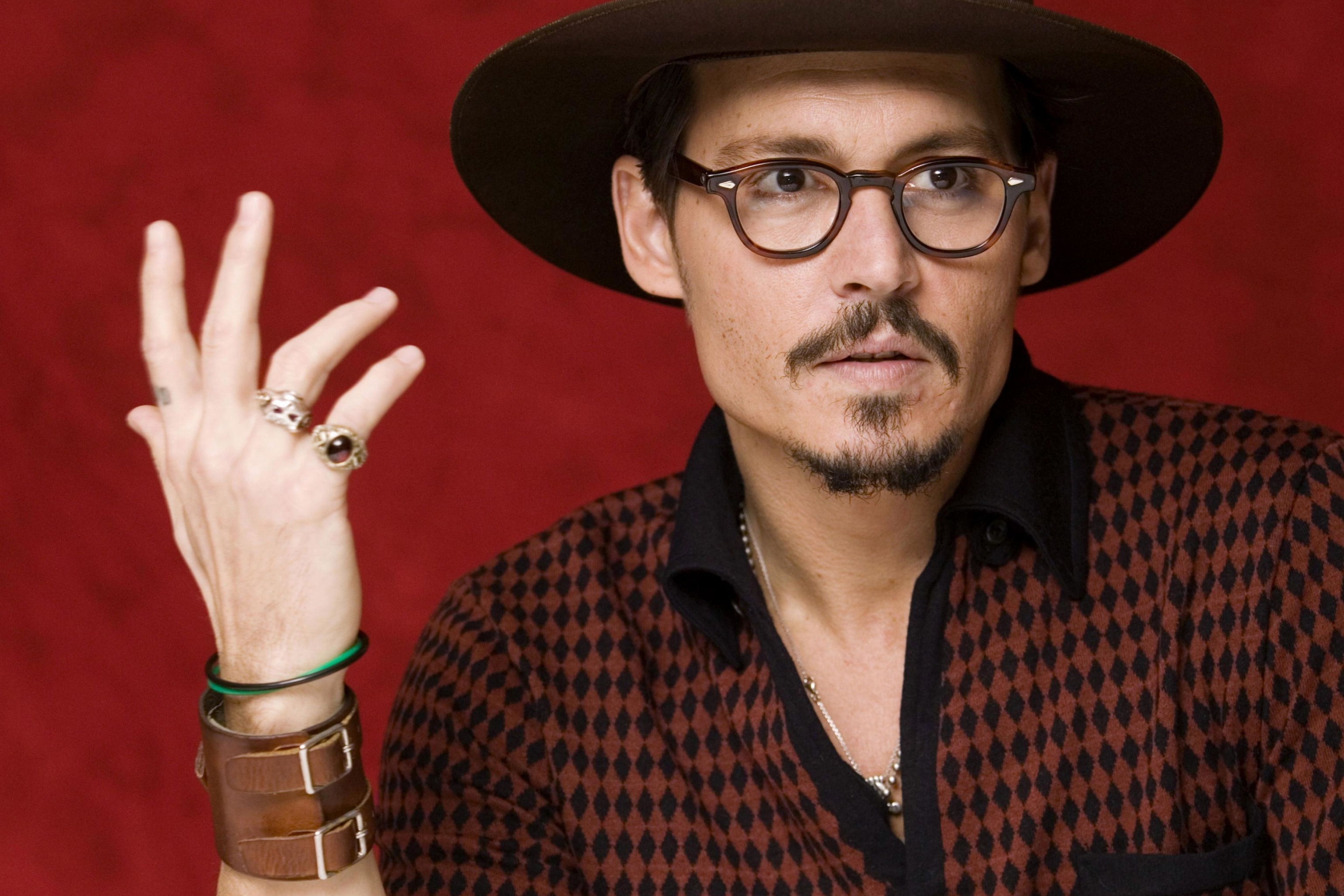 Handy-Wallpaper Johnny Depp, Berühmtheiten kostenlos herunterladen.