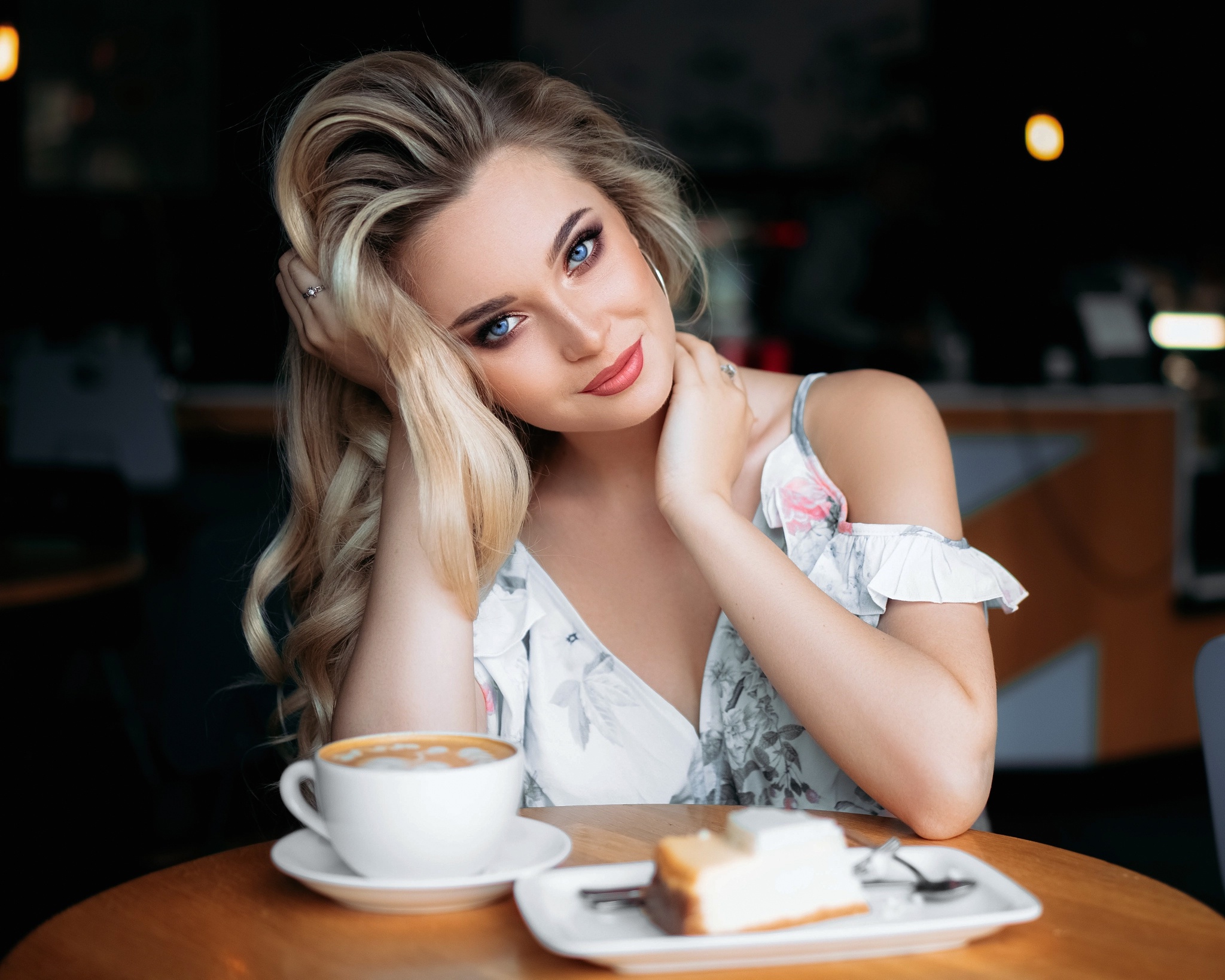 Download mobile wallpaper Coffee, Cup, Blonde, Model, Women, Blue Eyes, Lipstick for free.