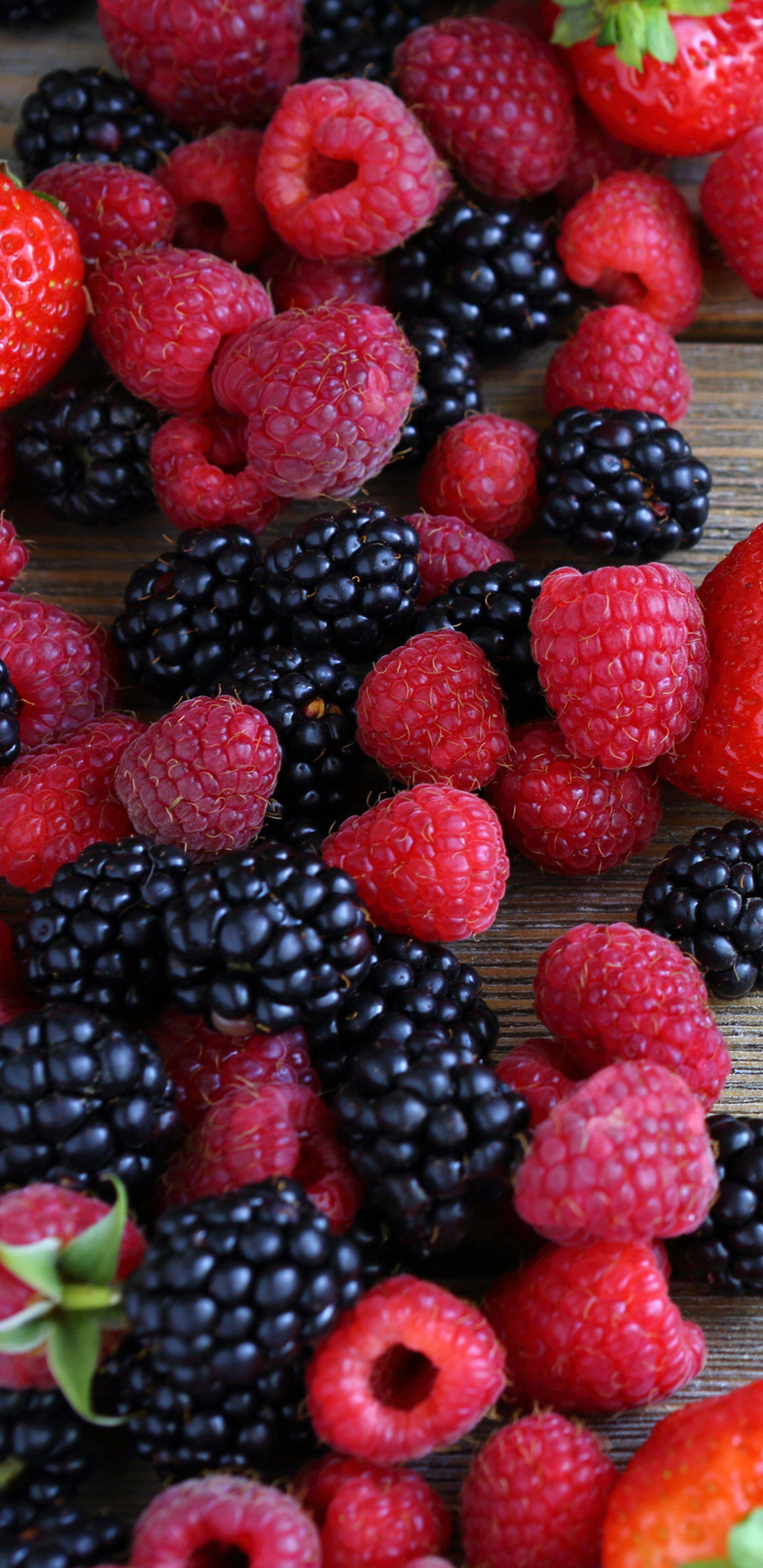 Download mobile wallpaper Food, Strawberry, Raspberry, Blackberry, Berry for free.