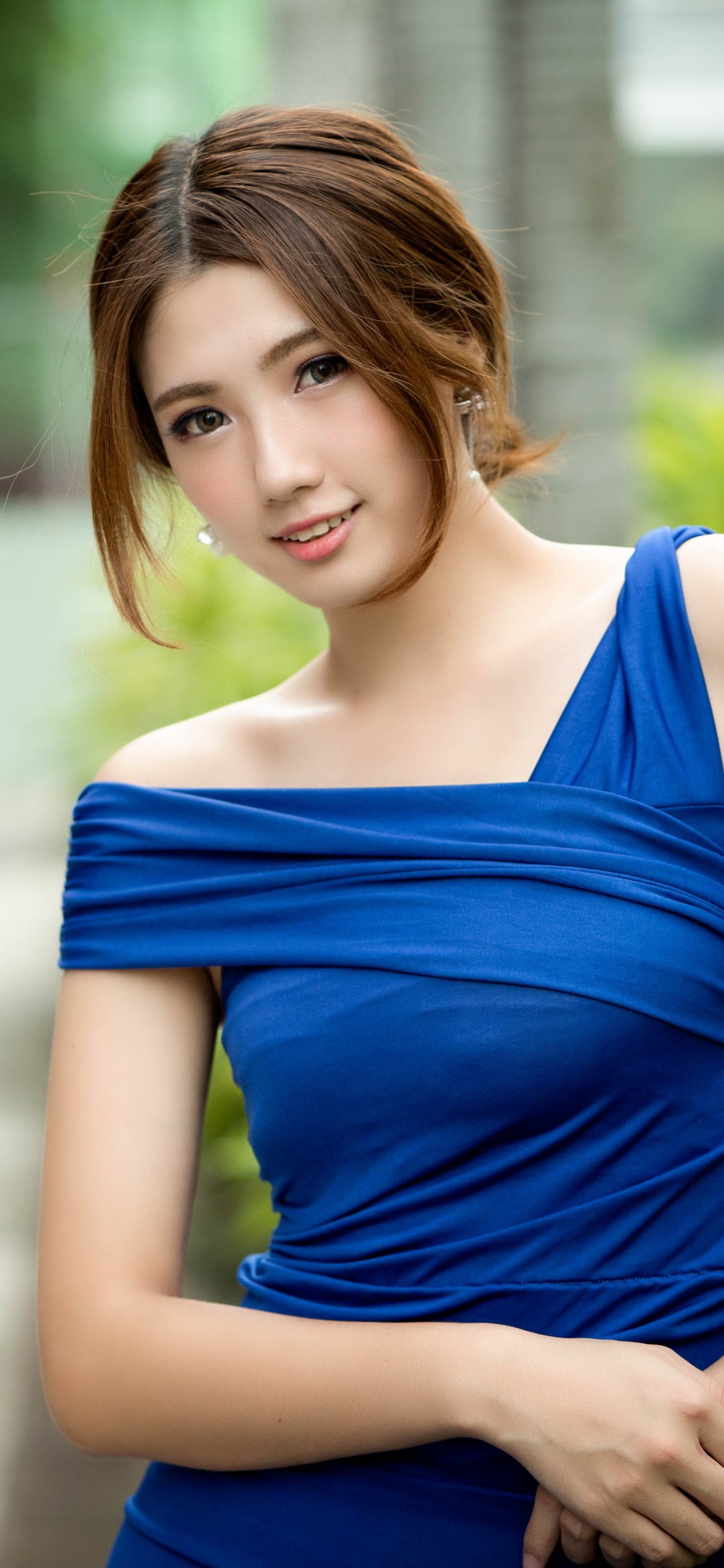 Download mobile wallpaper Smile, Brunette, Model, Women, Asian, Blue Dress for free.