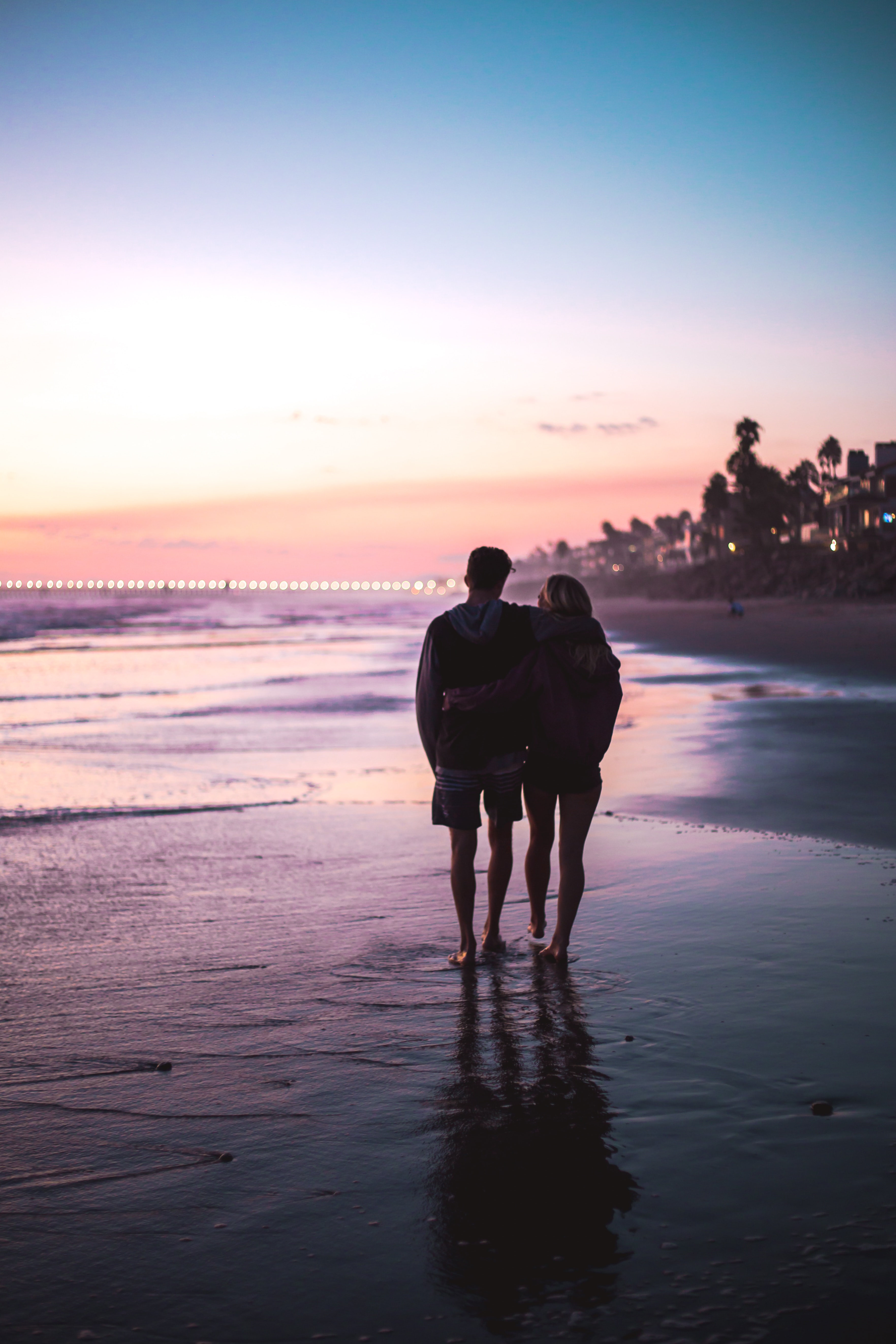 couple, romance, beach, love, pair, embrace Free Background