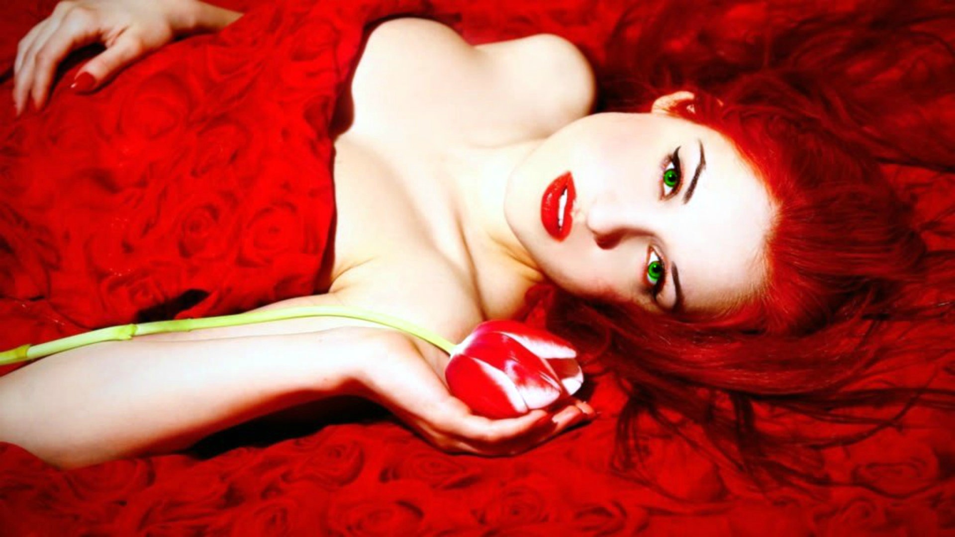 Download mobile wallpaper Tulip, Model, Women, Green Eyes, Red Hair for free.
