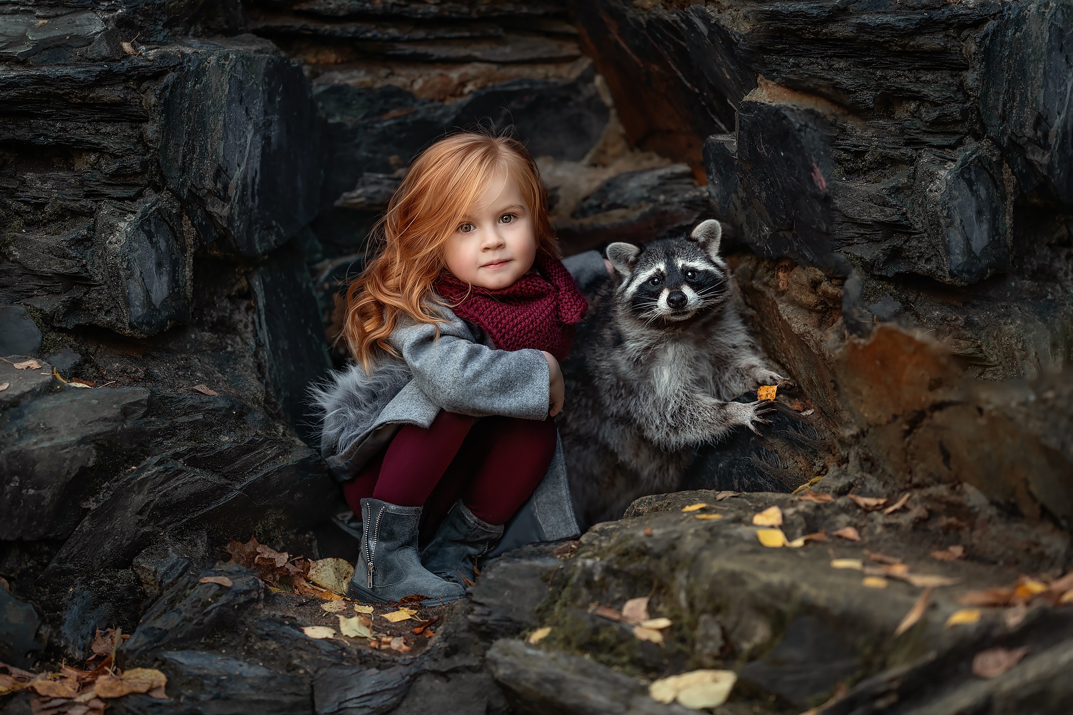 Free download wallpaper Child, Photography, Raccoon, Little Girl on your PC desktop