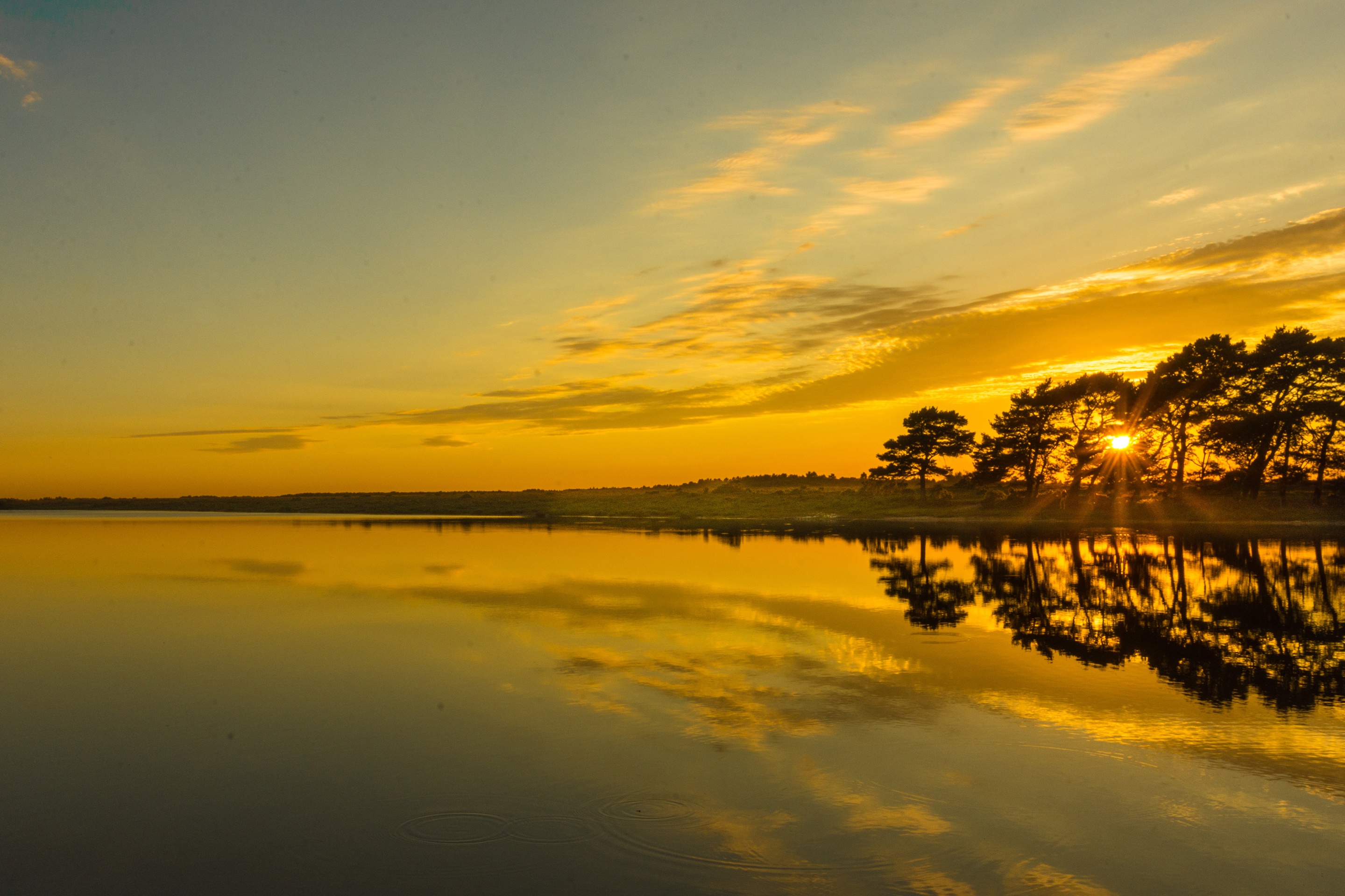 Free download wallpaper Nature, Sunset, Sky, Lake, Reflection, Earth on your PC desktop