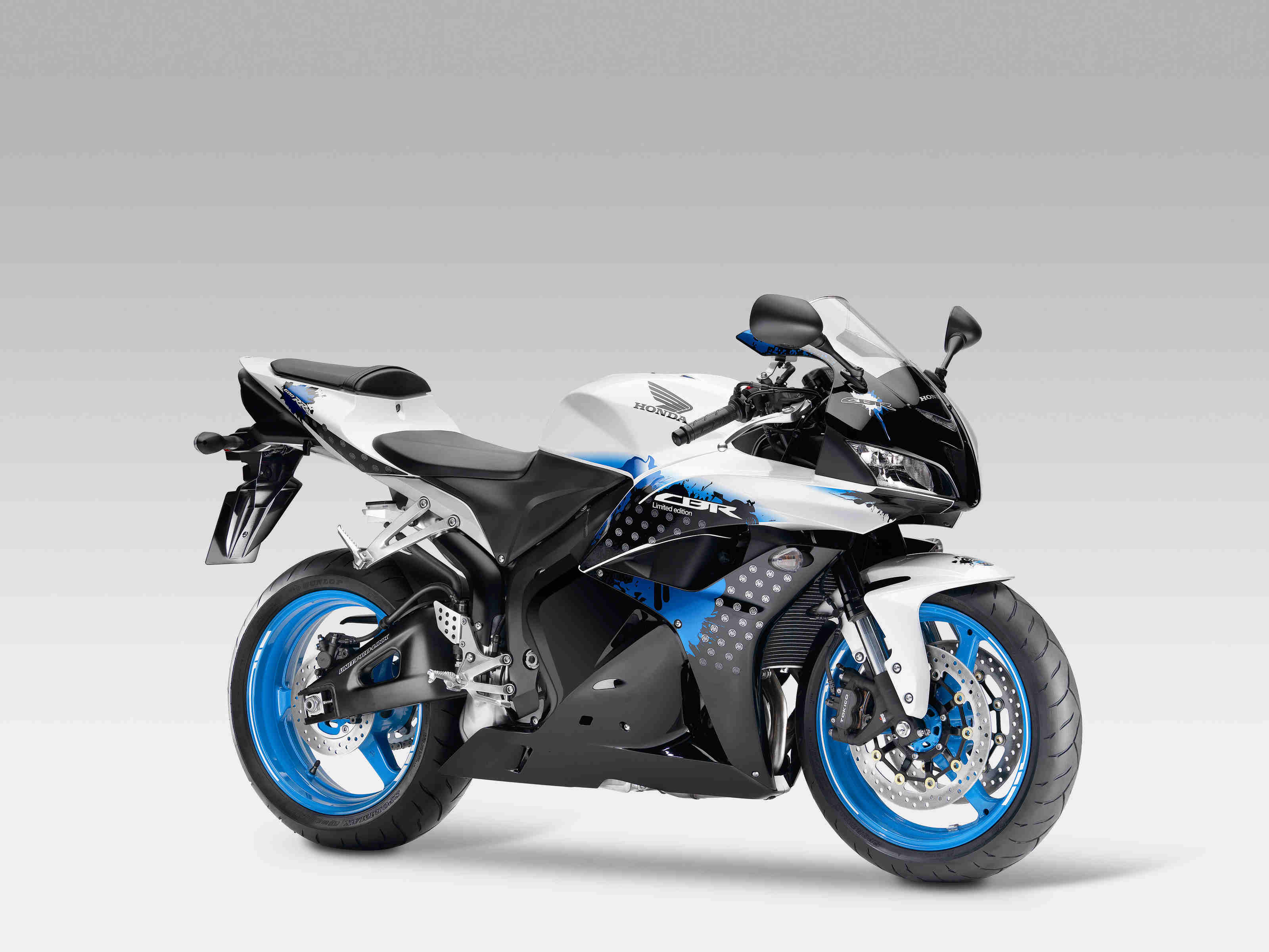 Download mobile wallpaper Motorcycle, Honda Cbr600Rr, Vehicles for free.