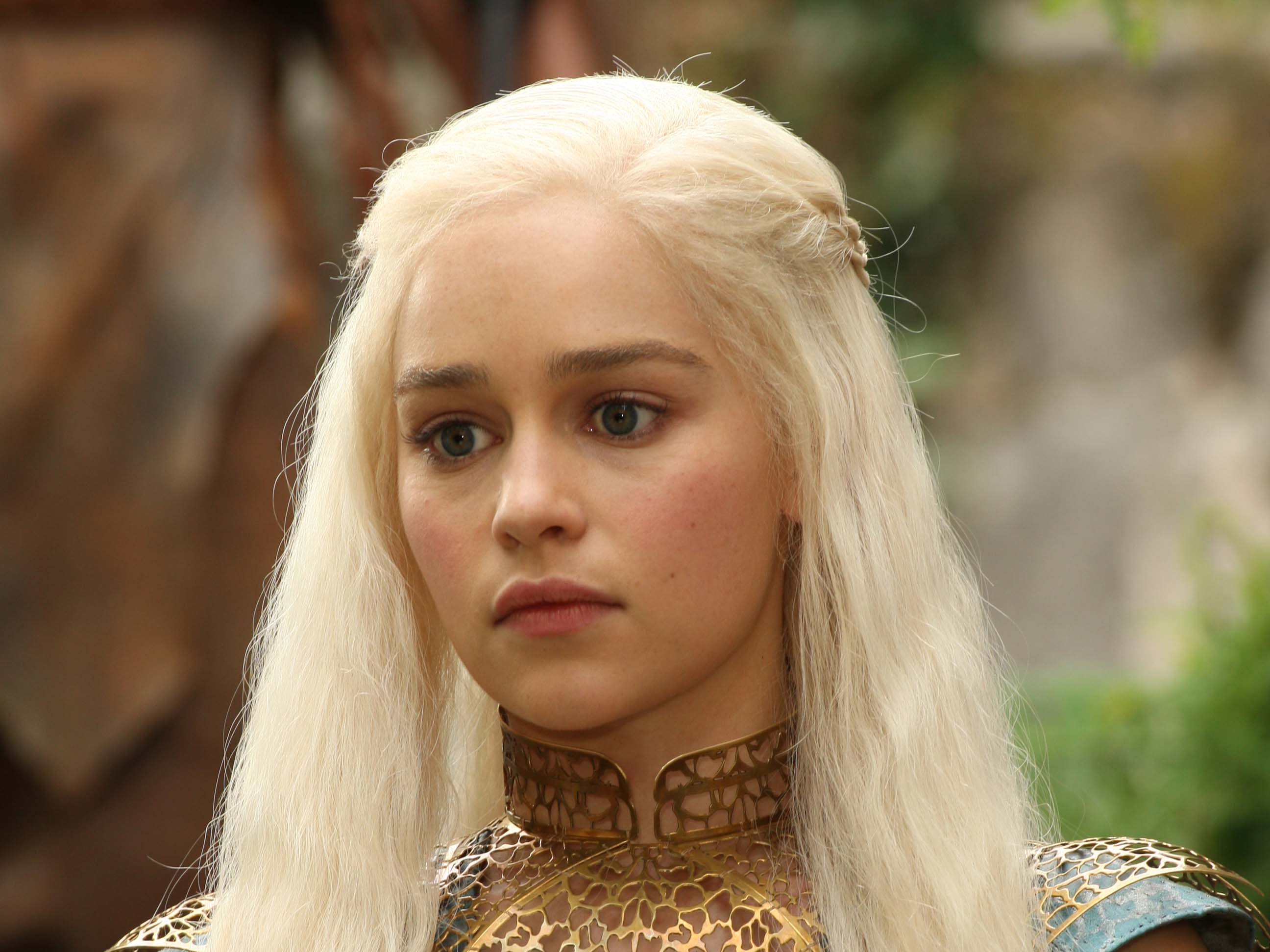 Handy-Wallpaper Fernsehserien, Game Of Thrones: Das Lied Von Eis Und Feuer, Daenerys Targaryen, Emilia Clarke kostenlos herunterladen.