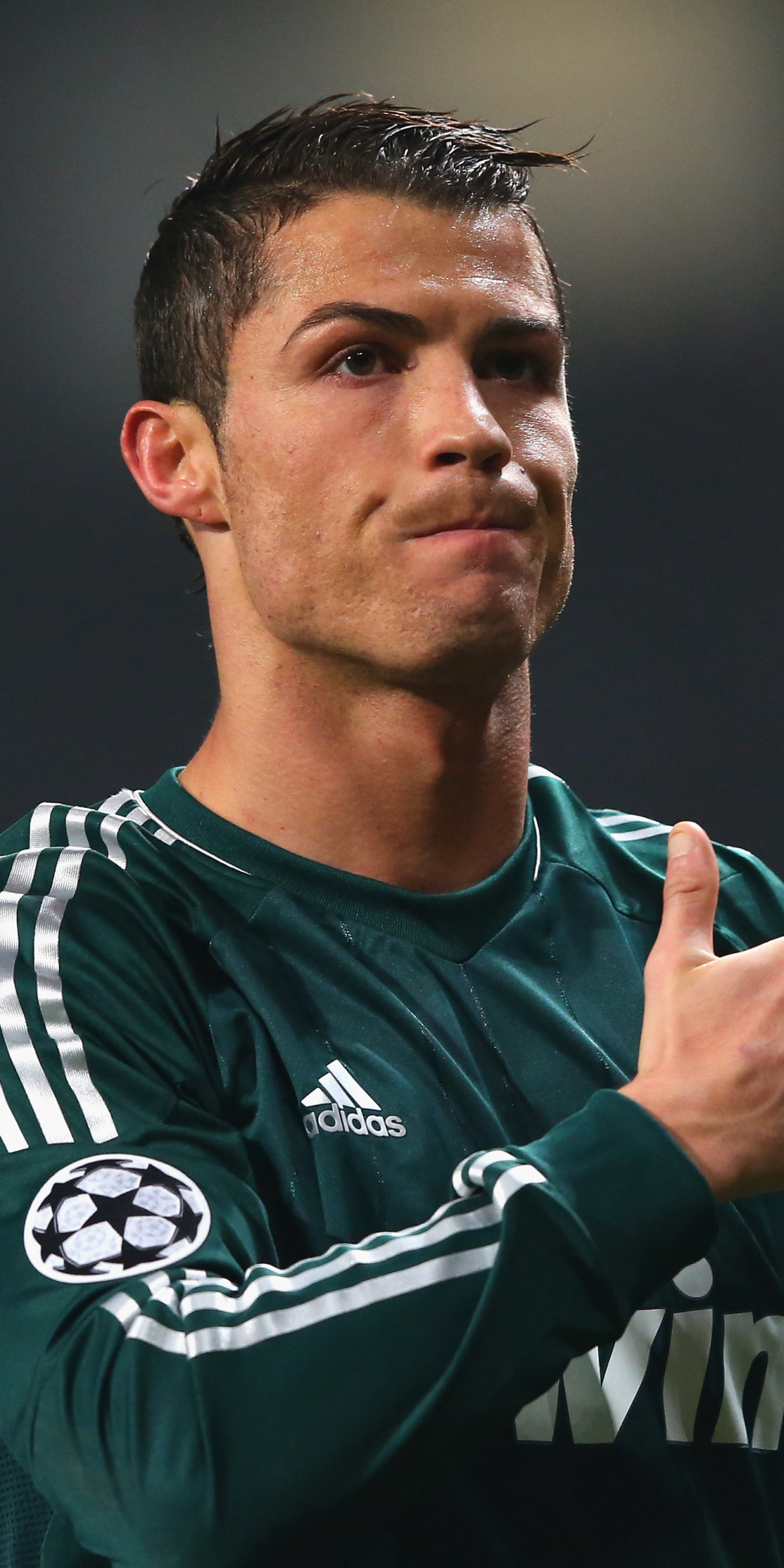 Handy-Wallpaper Sport, Fußball, Cristiano Ronaldo, Real Madrid Cf kostenlos herunterladen.