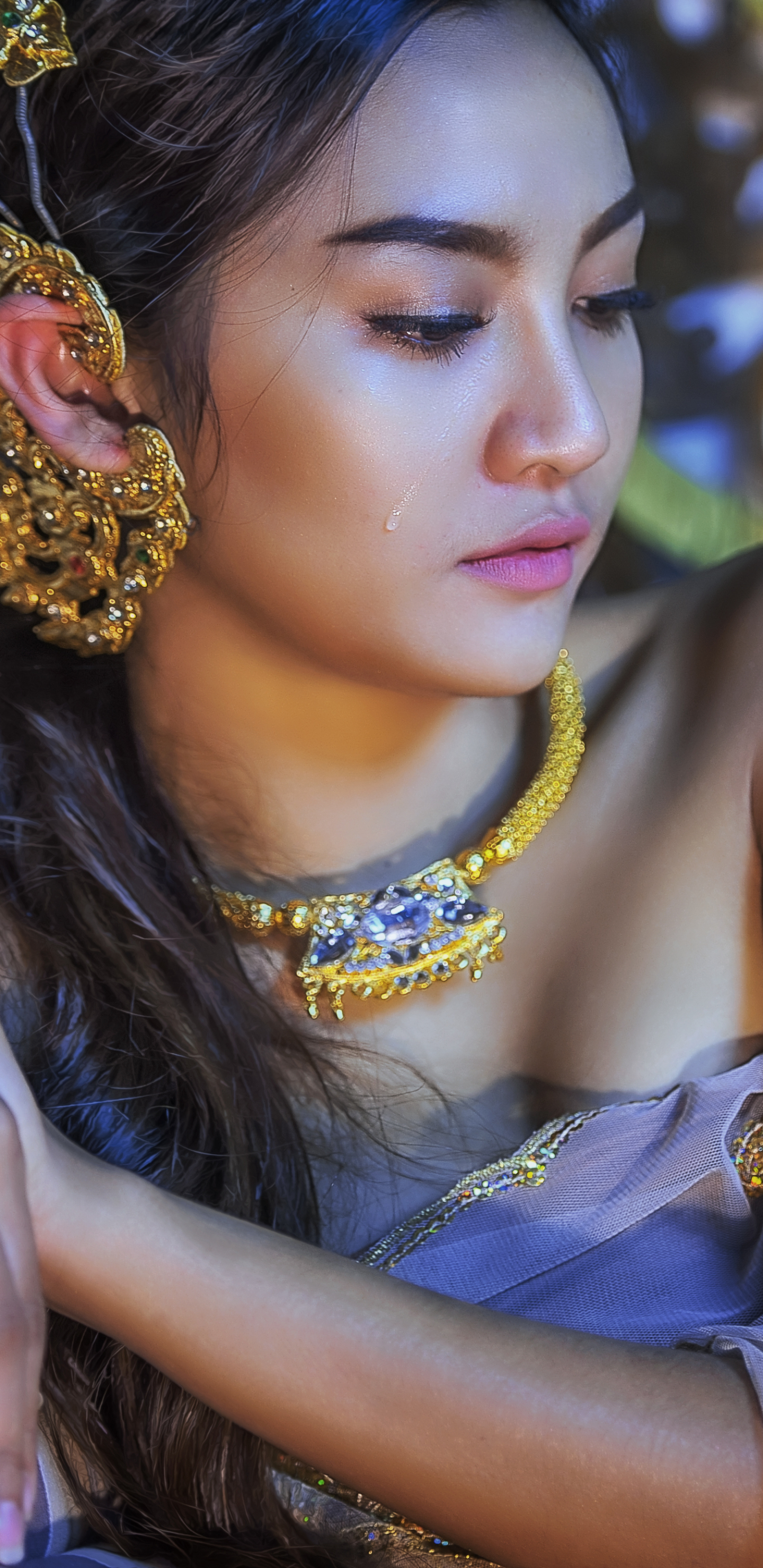 Handy-Wallpaper Schmuck, Modell, Frauen, Ohrringe, Halskette, Asiatinnen, Thailändisch kostenlos herunterladen.