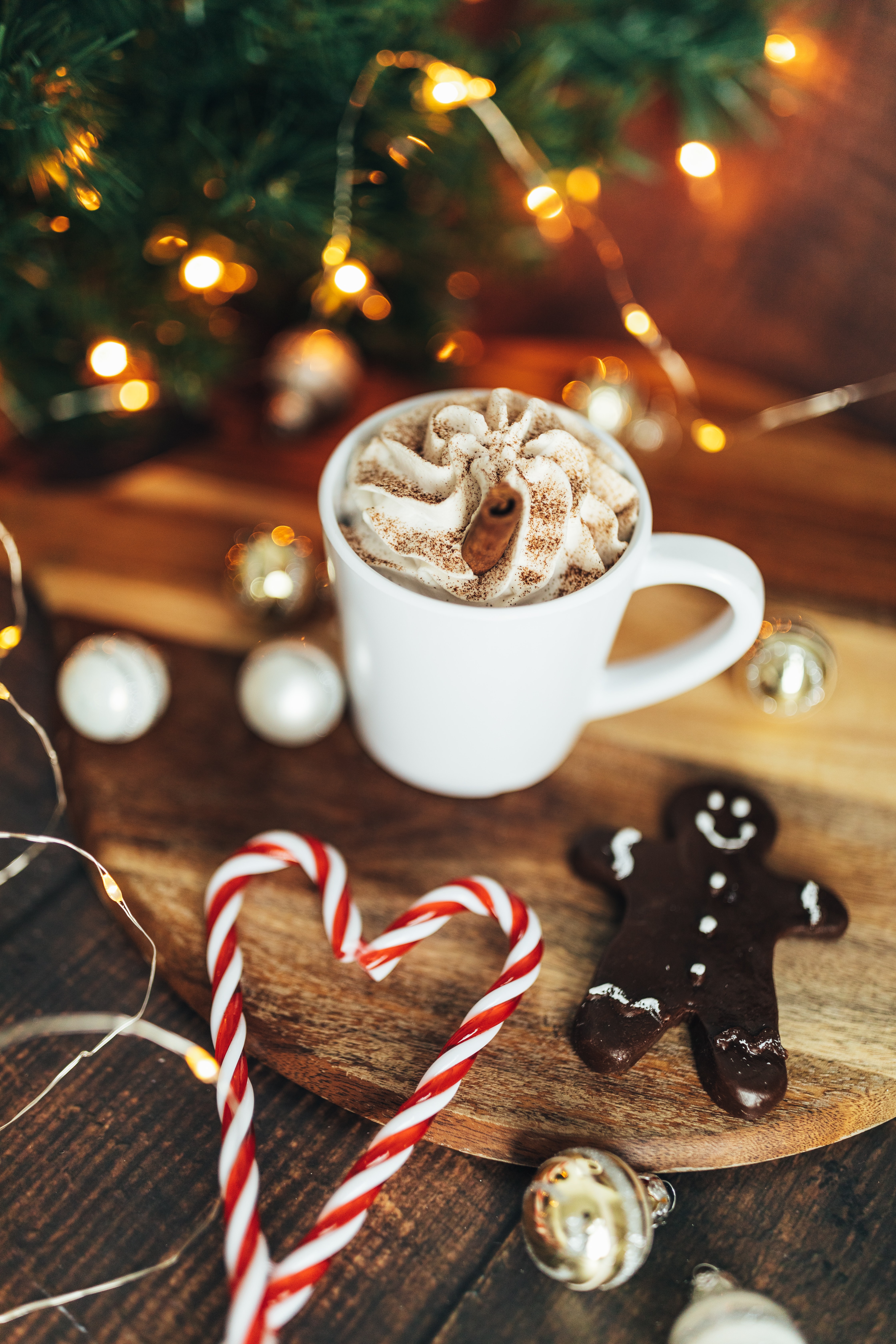 mug, gingerbread, caramel sticks, new year, holidays, cup, christmas, drink, beverage, candy sticks lock screen backgrounds