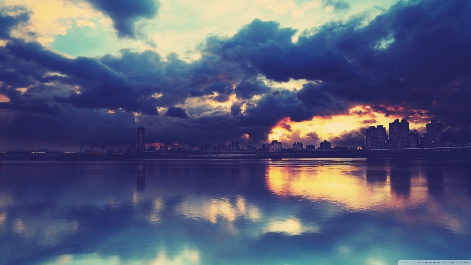 Free download wallpaper Landscape, Cities, Sunset, Sky, Clouds, Sea on your PC desktop