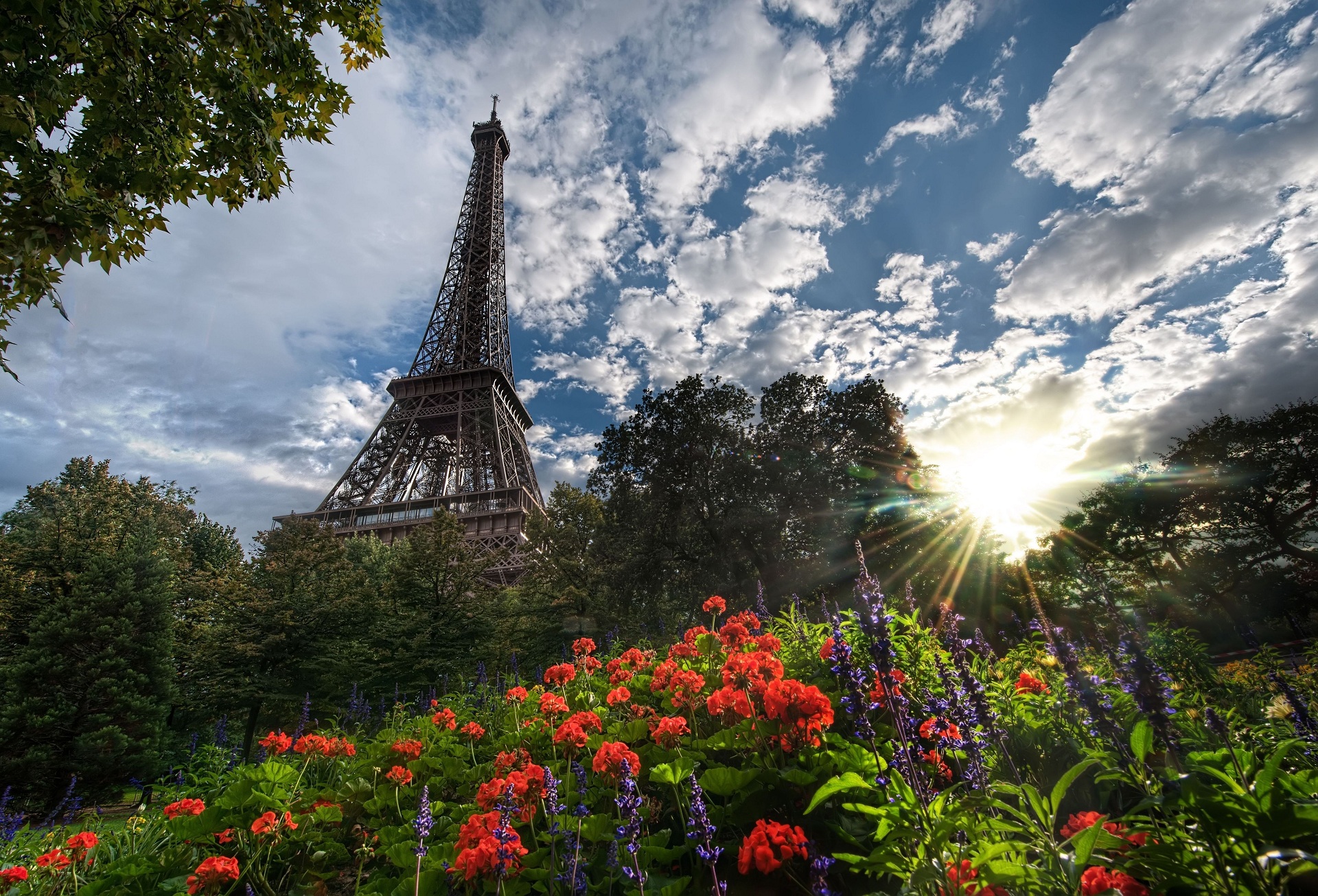 Free download wallpaper Paris, Eiffel Tower, Tower, Man Made on your PC desktop