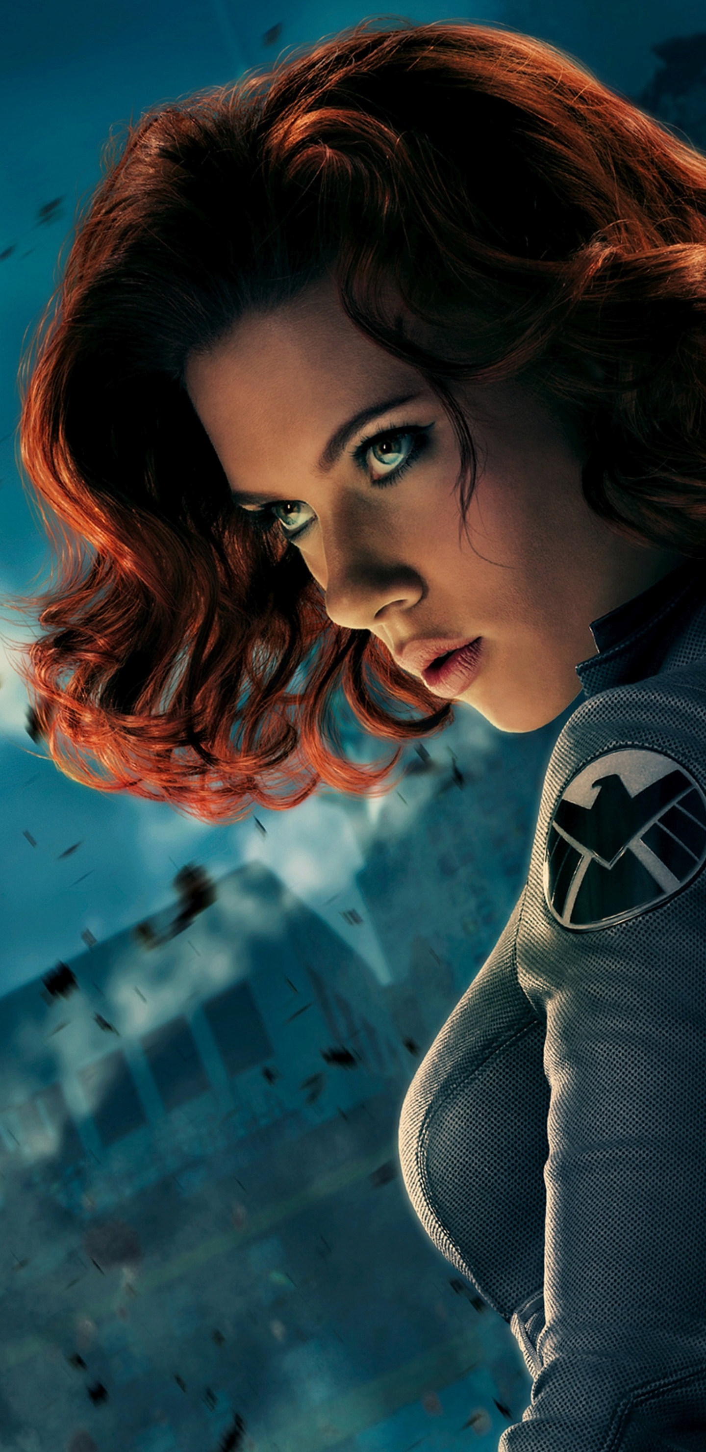 Download mobile wallpaper Scarlett Johansson, Avengers, Gun, Movie, Black Widow, The Avengers, Natasha Romanoff for free.