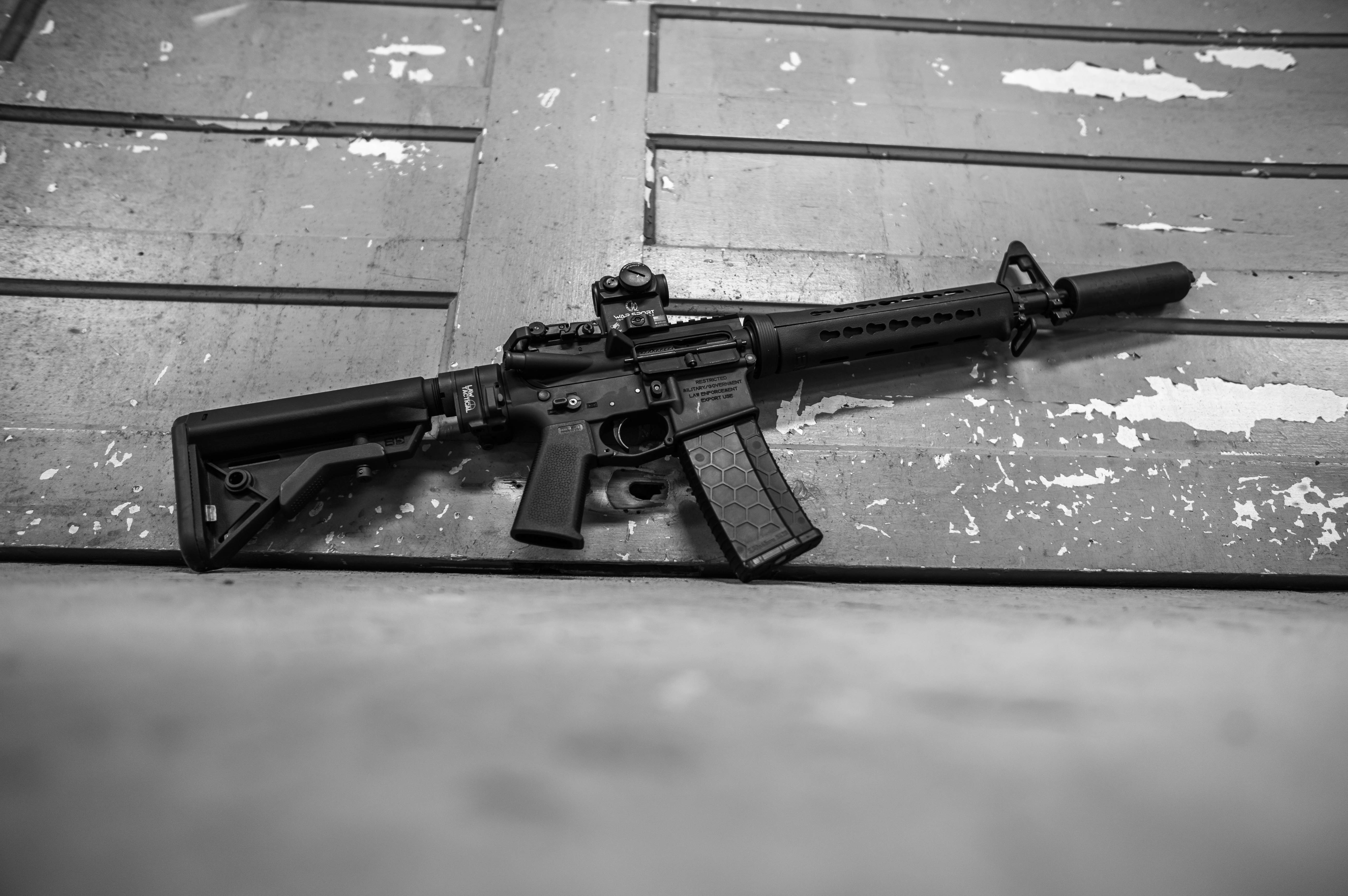 Скачать обои бесплатно Оружие, Пистолет, Штурмовая Винтовка картинка на рабочий стол ПК