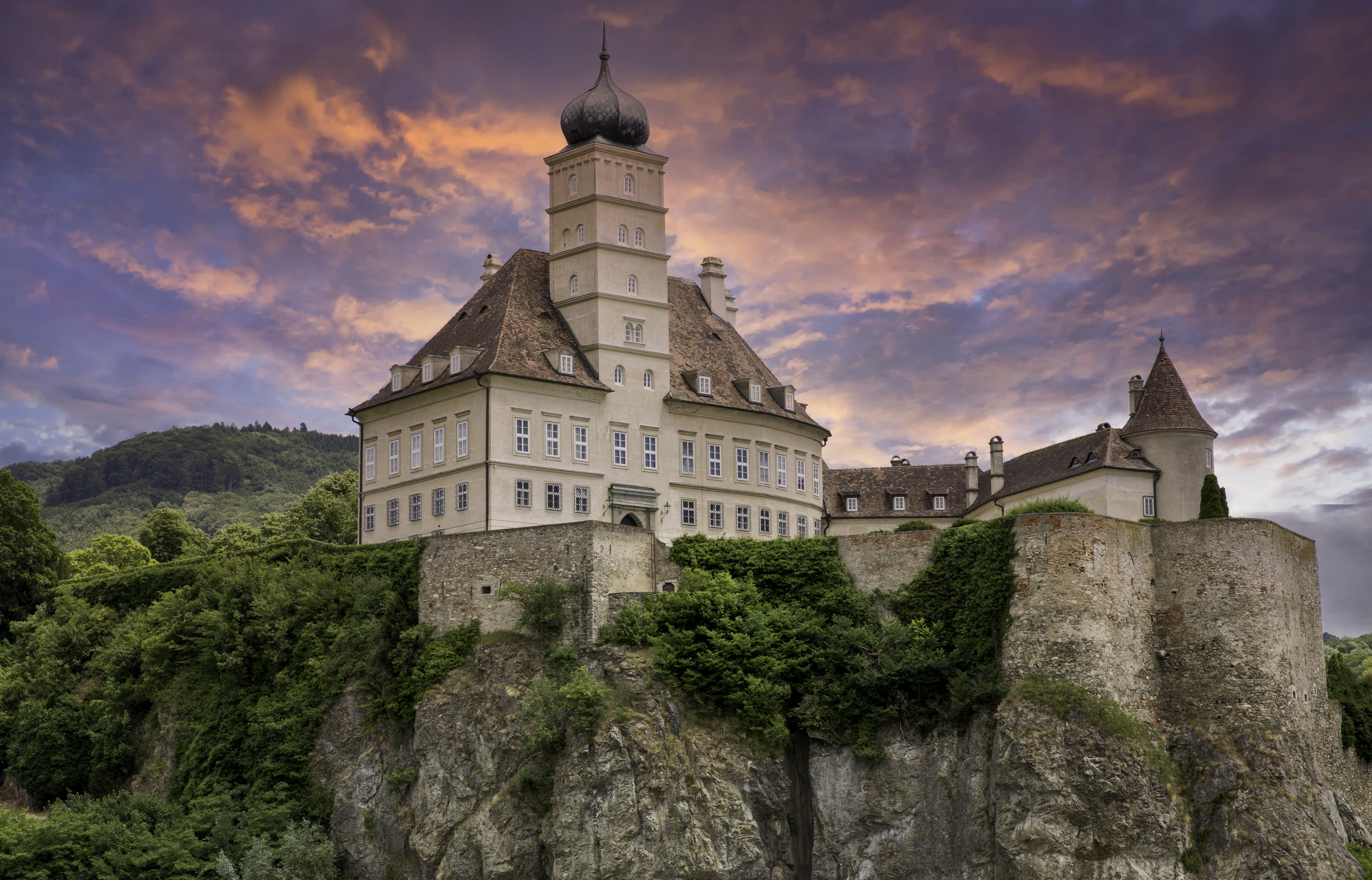 Download mobile wallpaper Castles, Hungary, Man Made, Castle, Schloss Schönbühel for free.