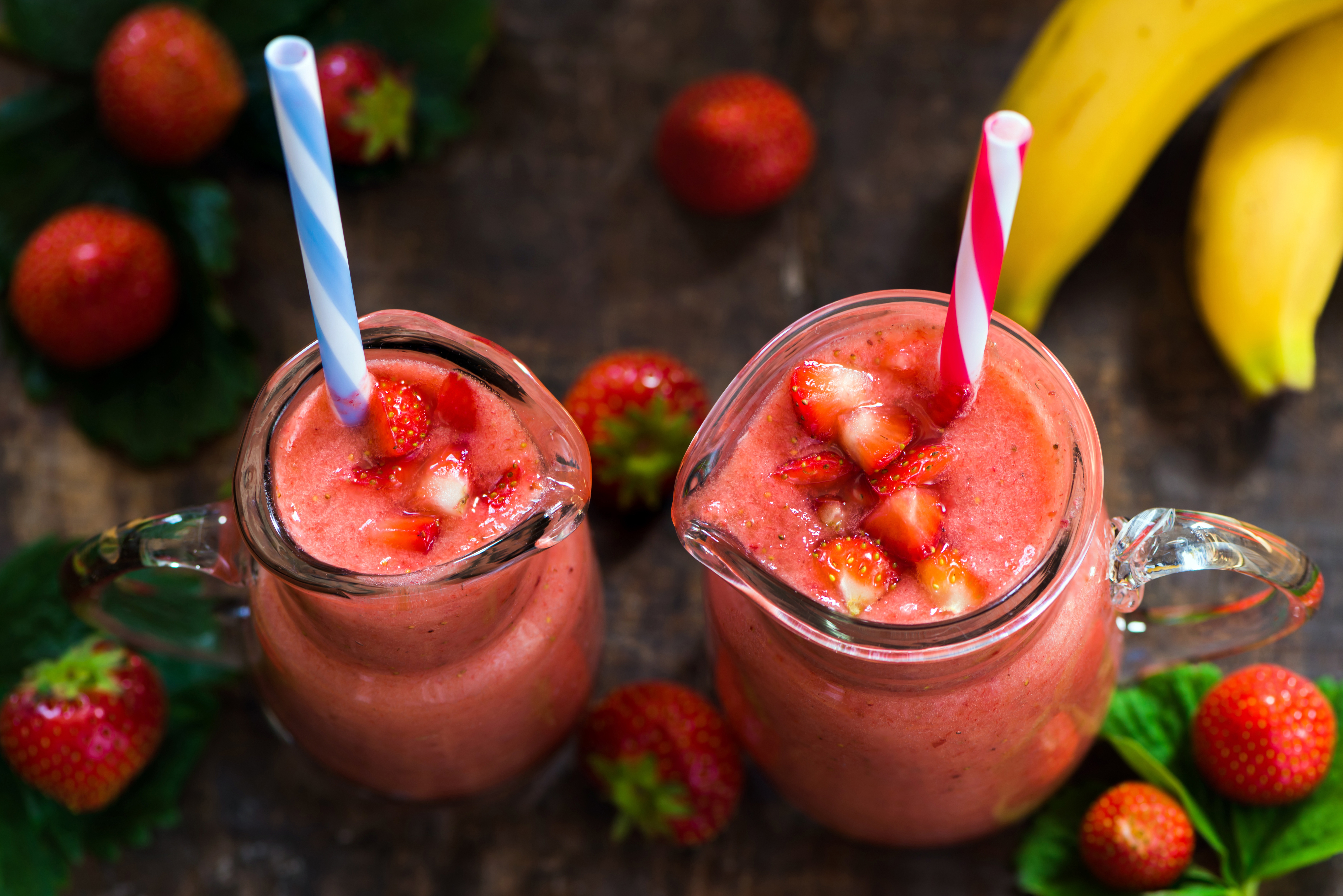 Free download wallpaper Food, Strawberry, Still Life, Fruit, Drink, Smoothie on your PC desktop