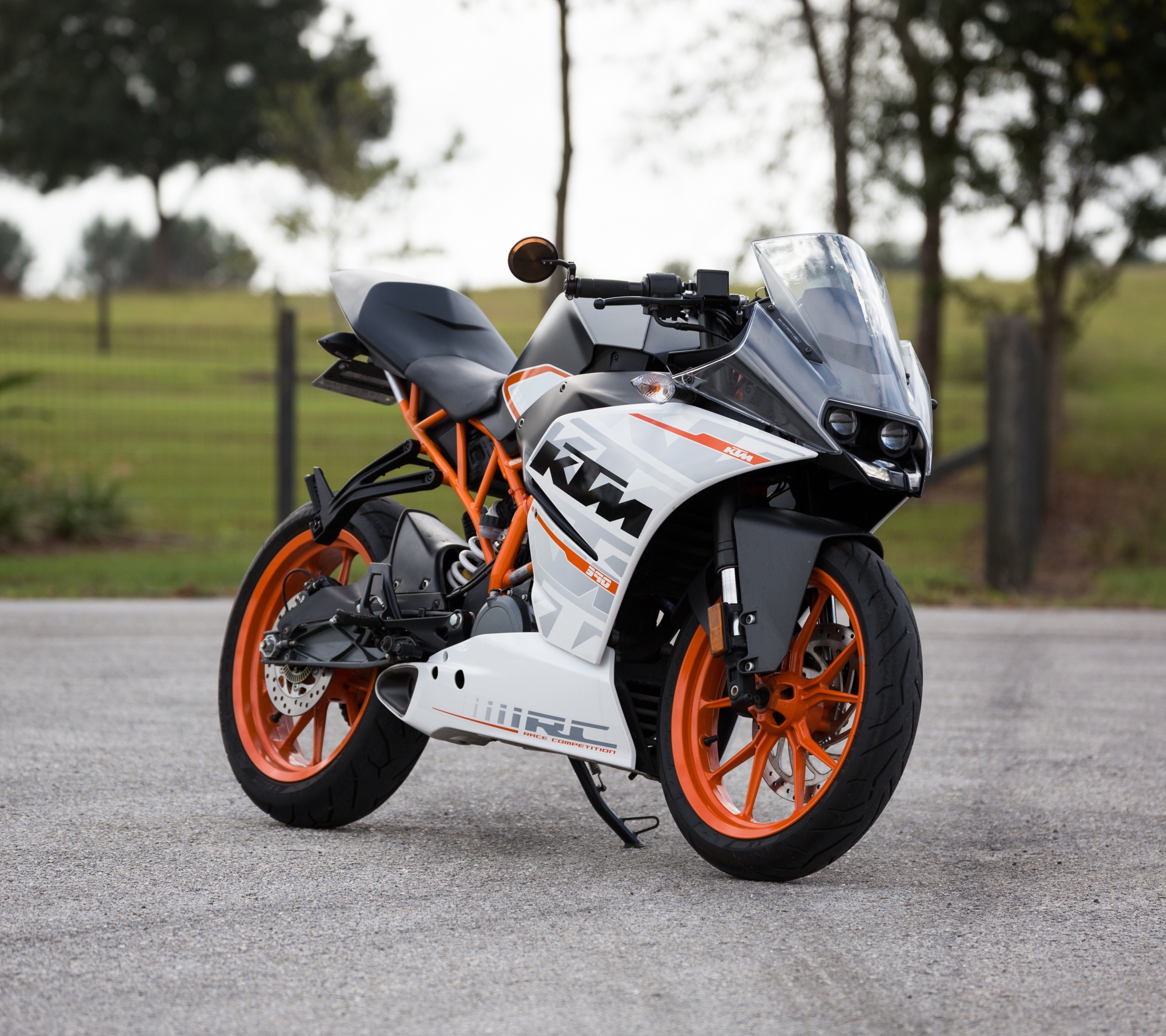 Download mobile wallpaper Motorcycles, Motorcycle, Ktm, Vehicle, Vehicles for free.