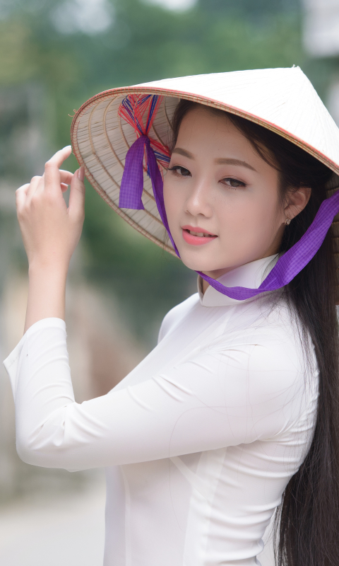 Download mobile wallpaper Bokeh, Women, Asian, Vietnamese, Ao Dai, Asian Conical Hat for free.