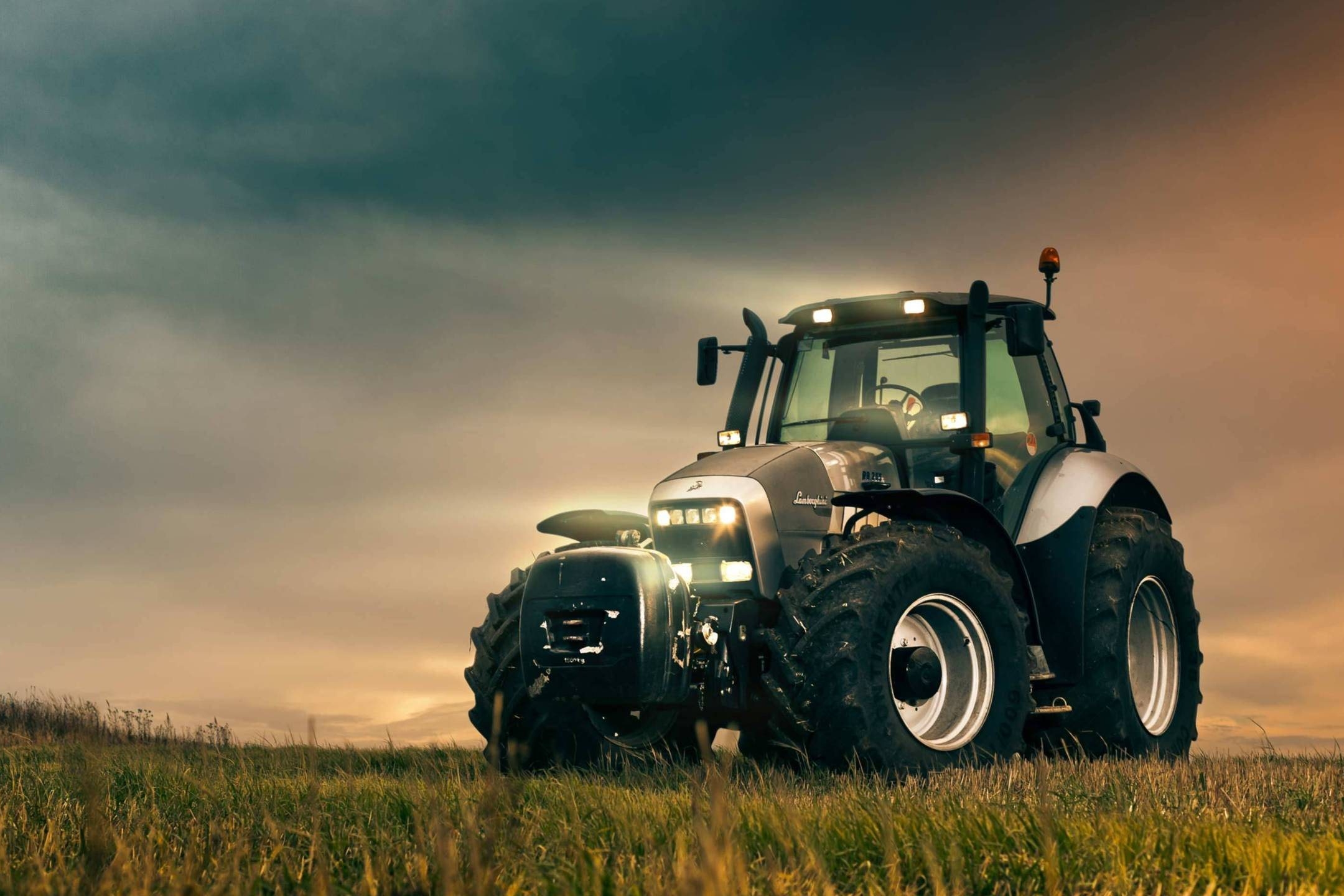 Free download wallpaper Tractor, Vehicles on your PC desktop