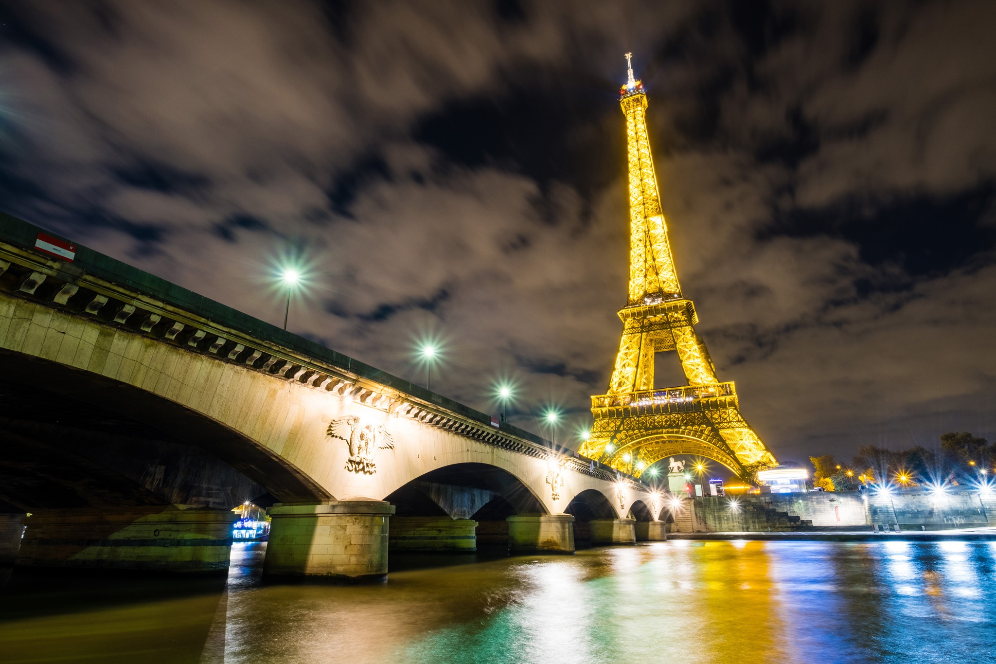 Download mobile wallpaper Night, Paris, Eiffel Tower, Monuments, Light, France, Bridge, Man Made for free.